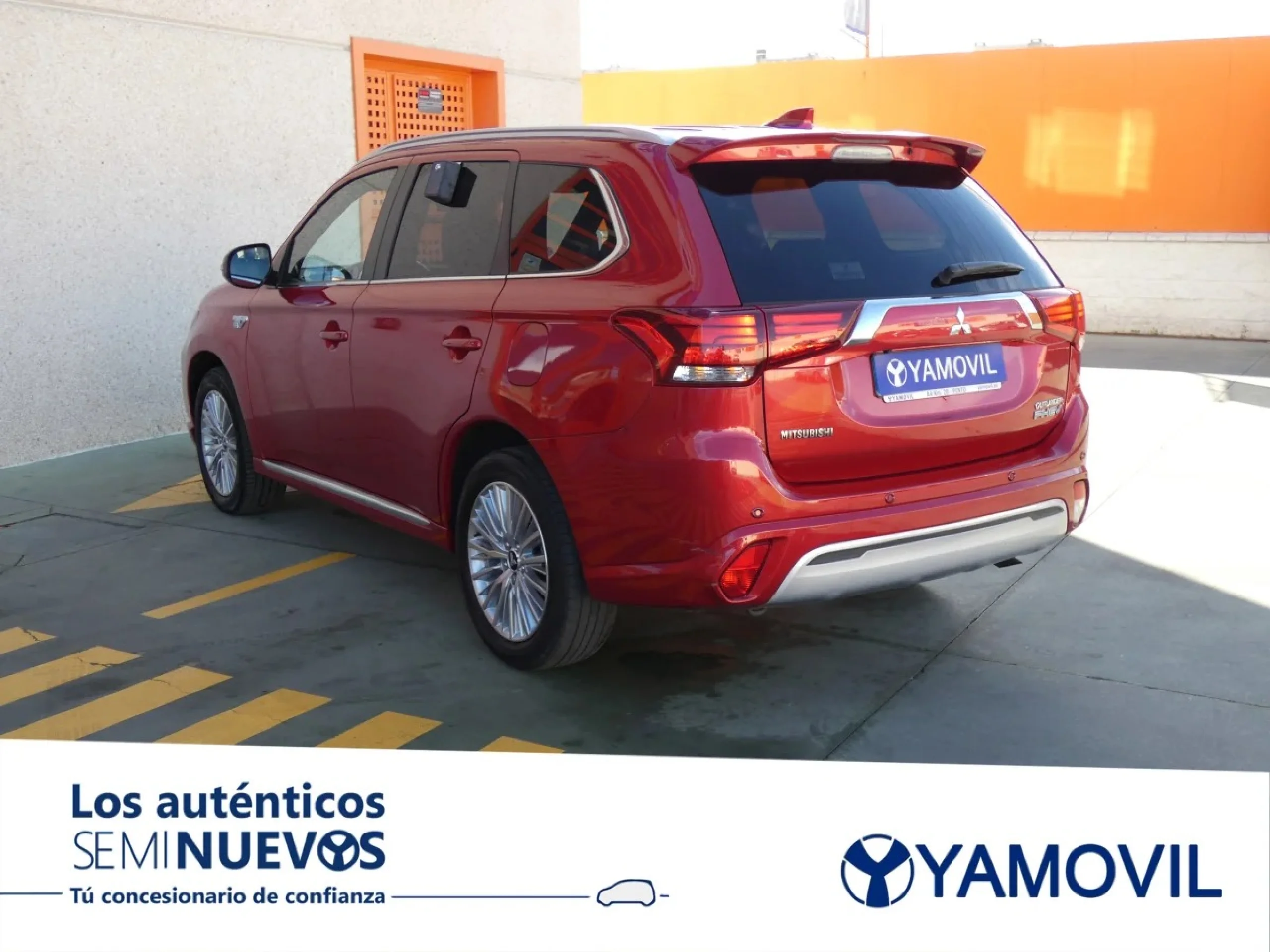 Mitsubishi Outlander 2.4 PHEV Kaiteki 4WD Auto 165 kW (224 CV) - Foto 6