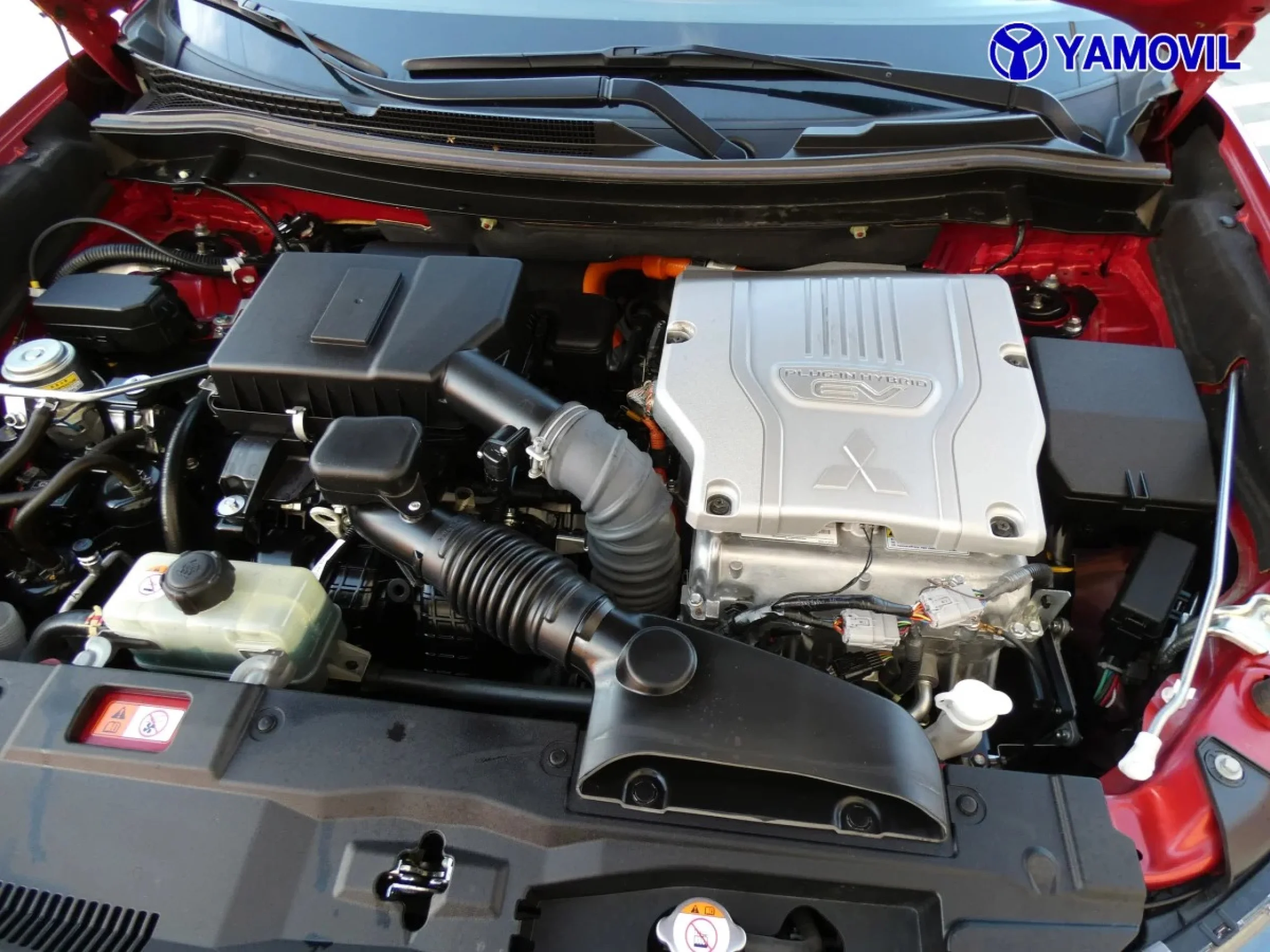 Mitsubishi Outlander 2.4 PHEV Kaiteki 4WD Auto 165 kW (224 CV) - Foto 9