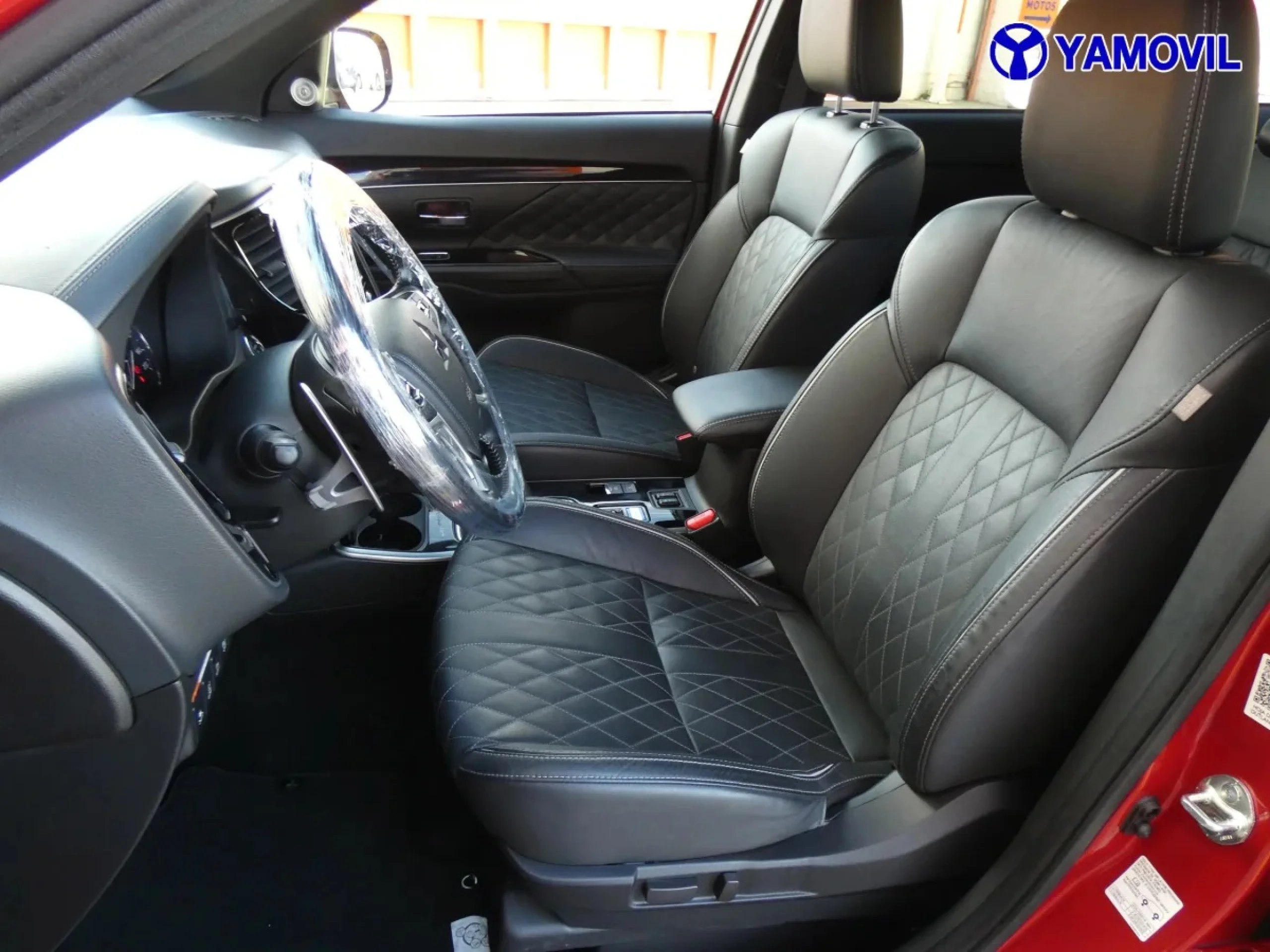 Mitsubishi Outlander 2.4 PHEV Kaiteki 4WD Auto 165 kW (224 CV) - Foto 19