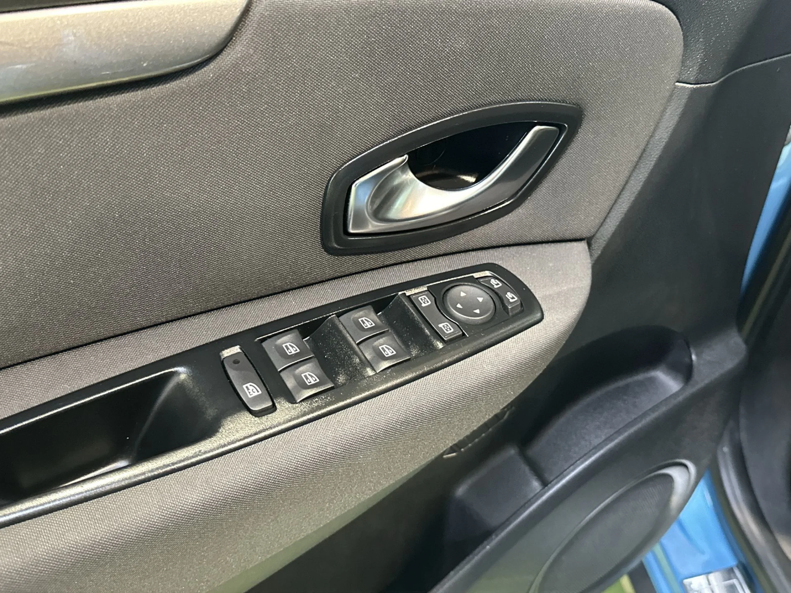 Renault Scenic XMOD Selection Energy TCe 85 kW (115 CV) - Foto 9