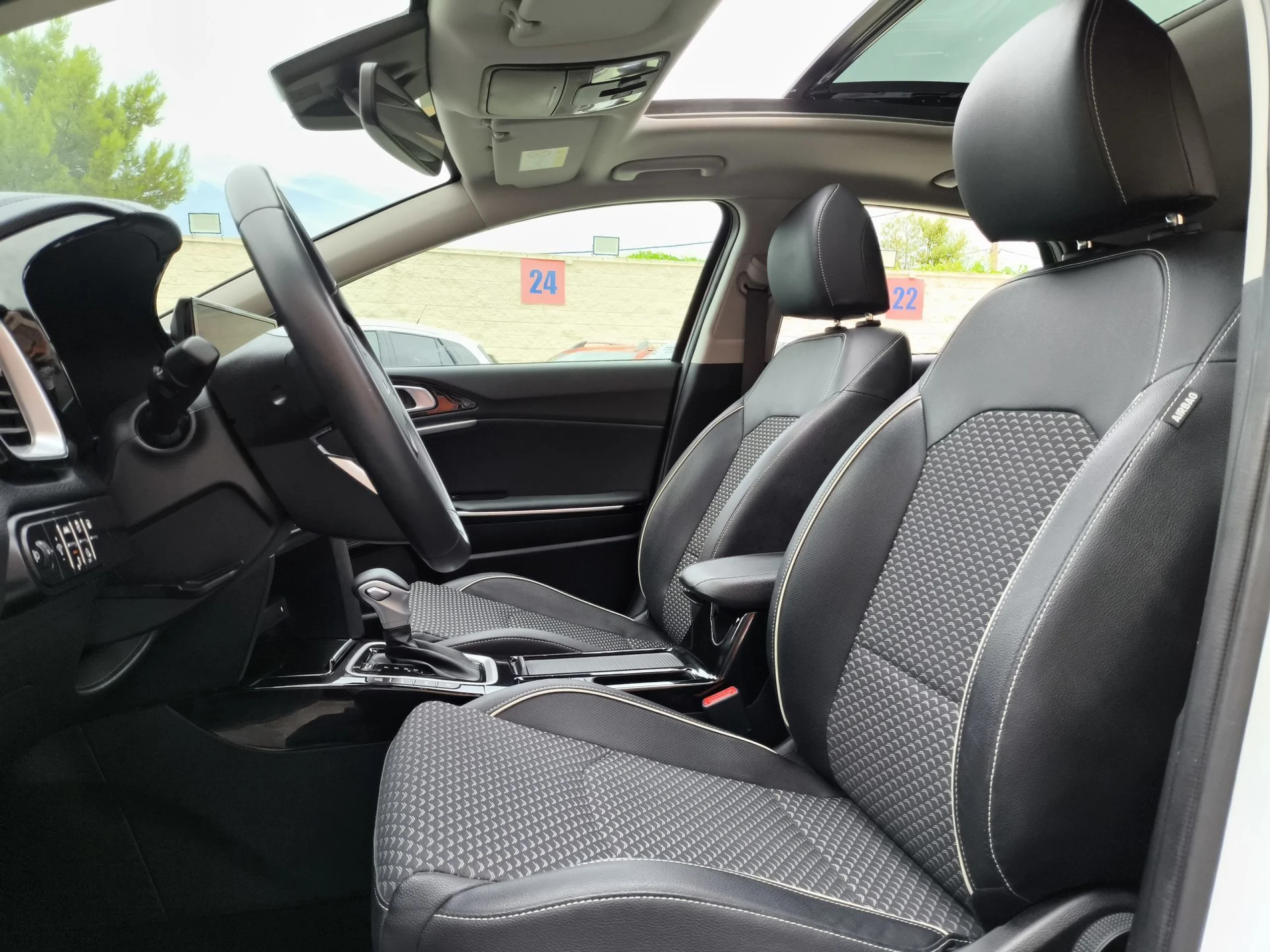 Kia Xceed 1.6 GDi PHEV eMotion 104 kW (141 CV) - Foto 8
