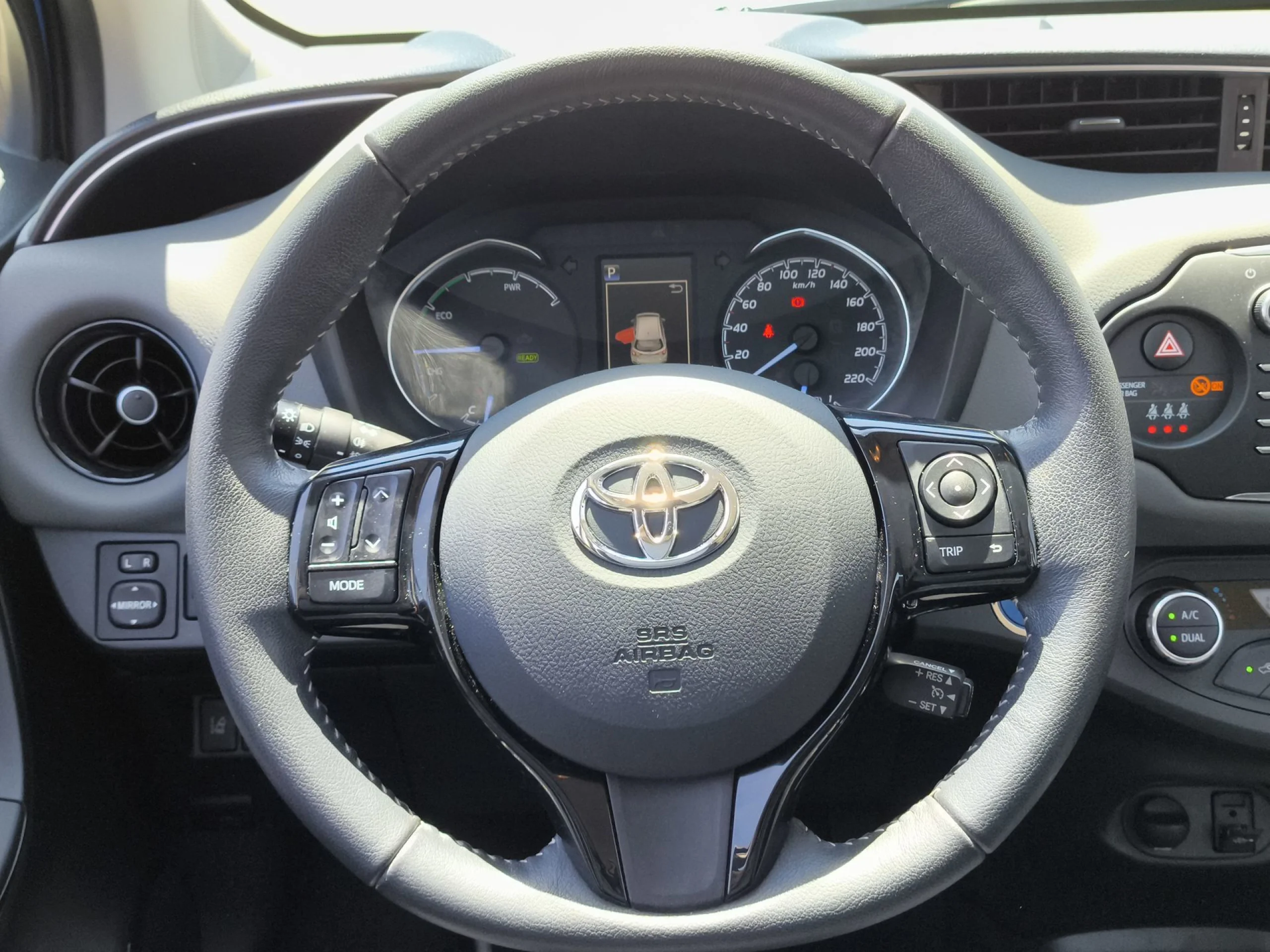 Toyota Yaris 1.5 Hybrid Active 74 kW (100 CV) - Foto 11