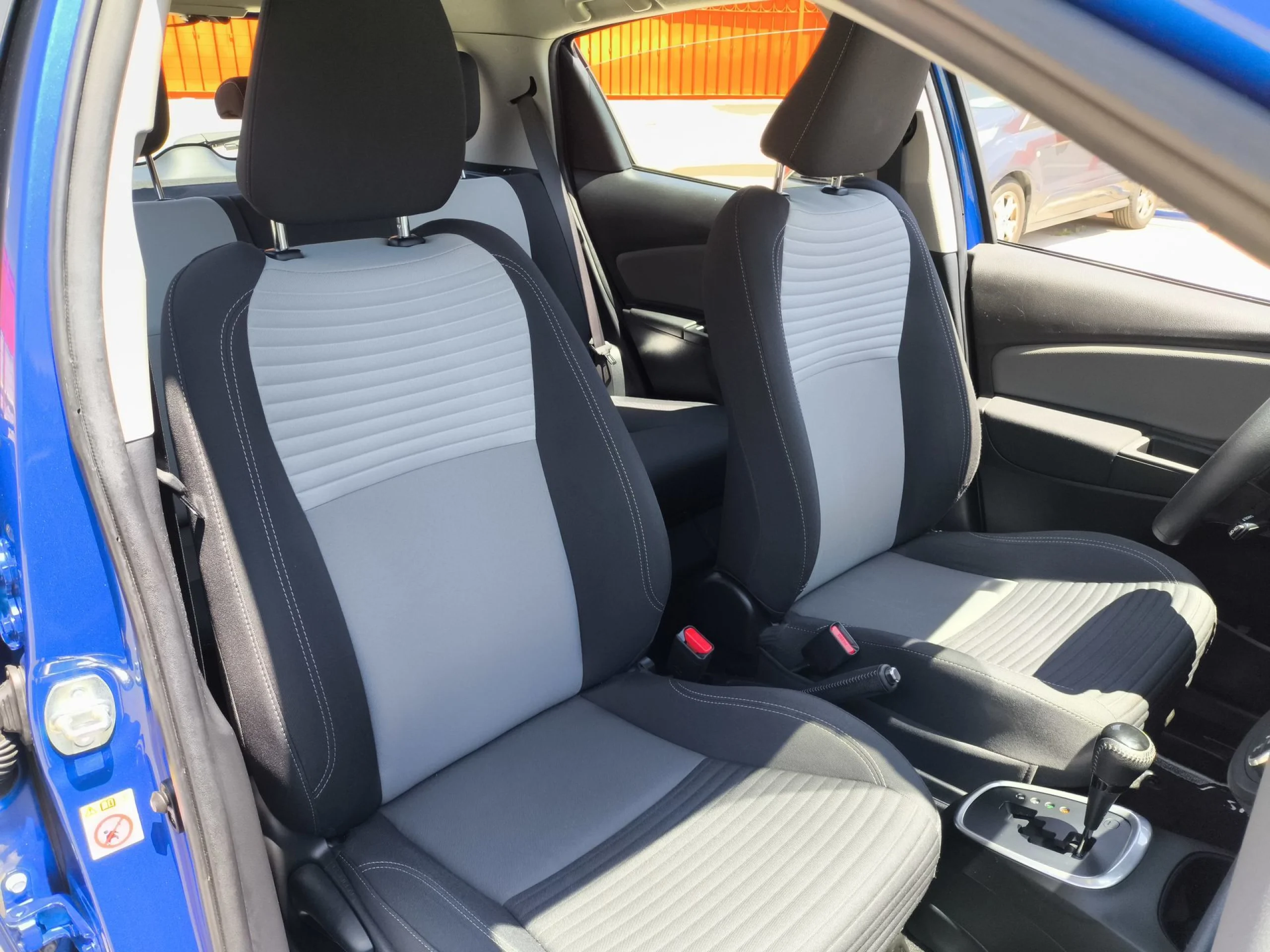 Toyota Yaris 1.5 Hybrid Active 74 kW (100 CV) - Foto 21