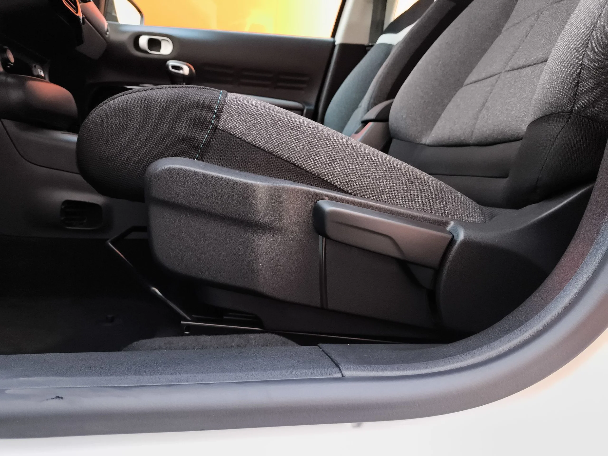 Citroen C4 Cactus PureTech 110 SANDS Feel 81 kW (110 CV) - Foto 9