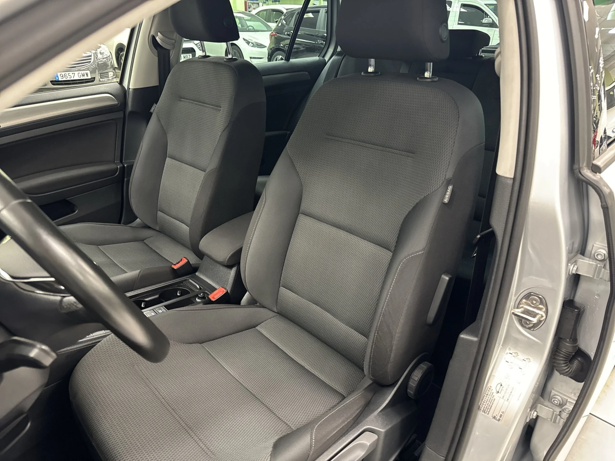 Volkswagen Golf Advance 1.6 TDI BMT 77 kW (105 CV) - Foto 8