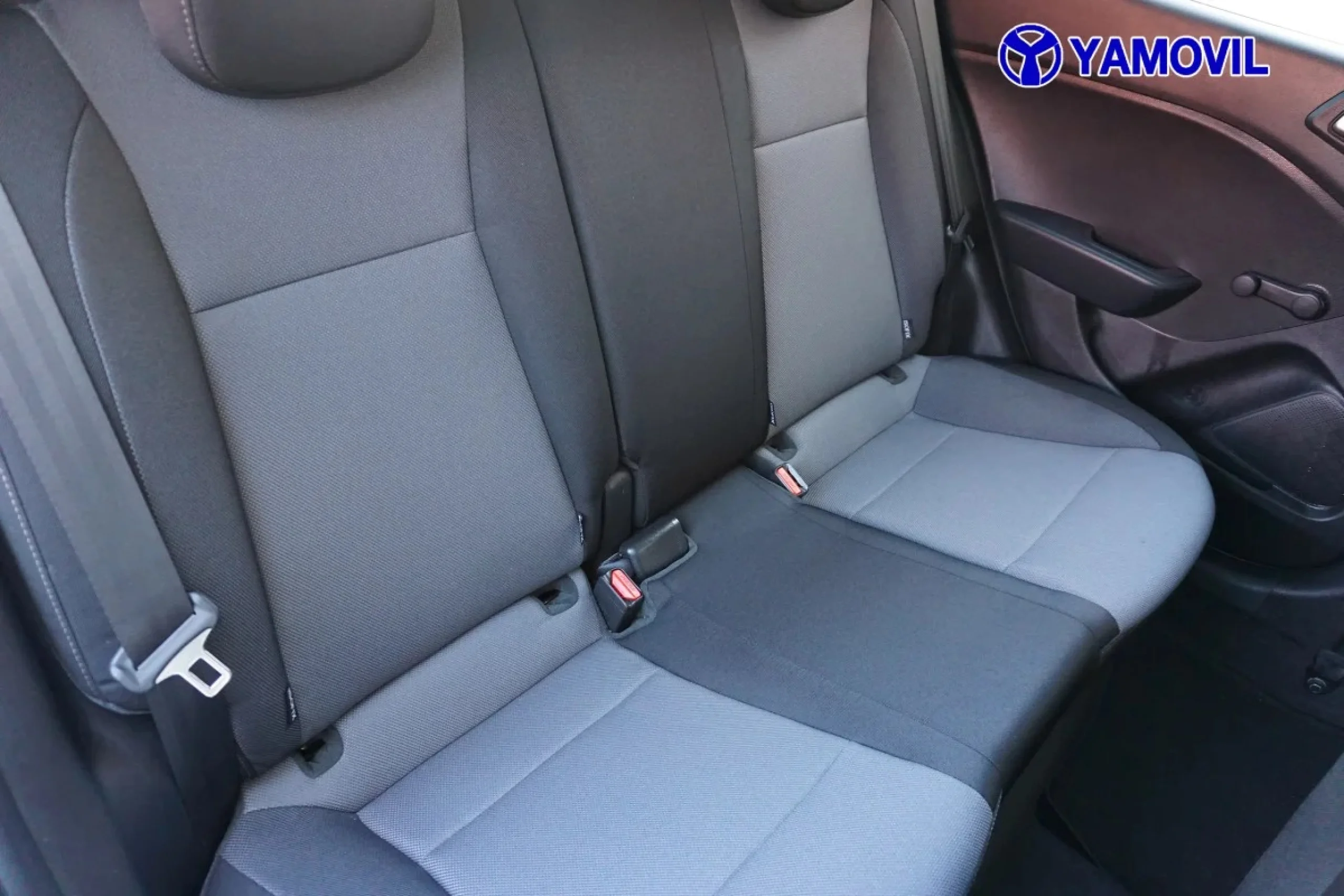 Hyundai I20 1.4 CRDI Fresh 66 kW (90 CV) - Foto 17