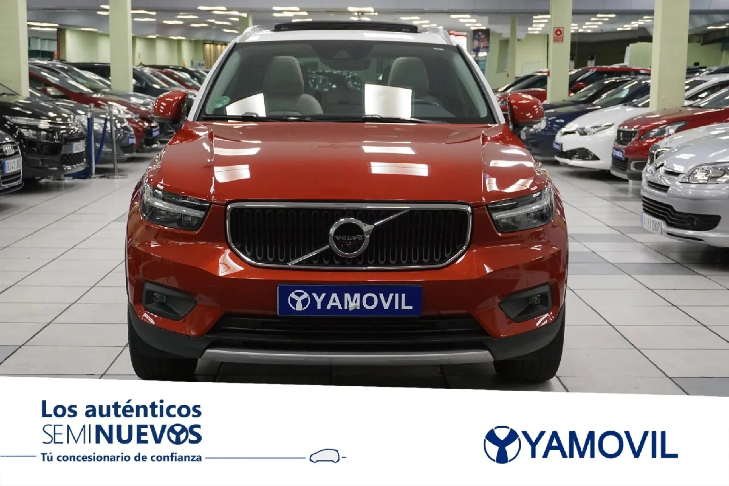 Volvo XC40 D4 Momentum AWD Auto 140 kW (190 CV) - Foto 2