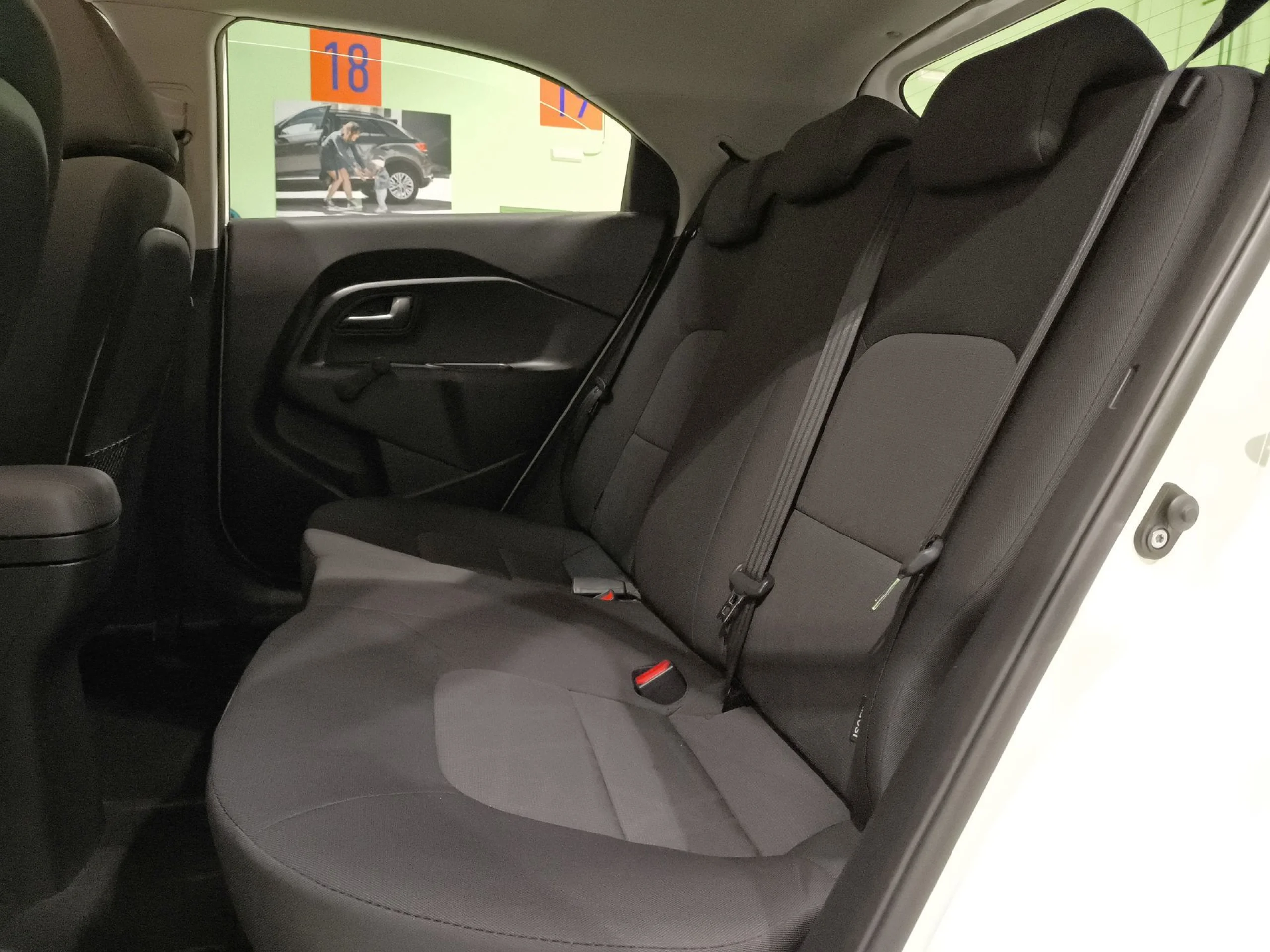 Kia Rio 1.2 CVVT Concept 63 kW (85 CV) - Foto 17
