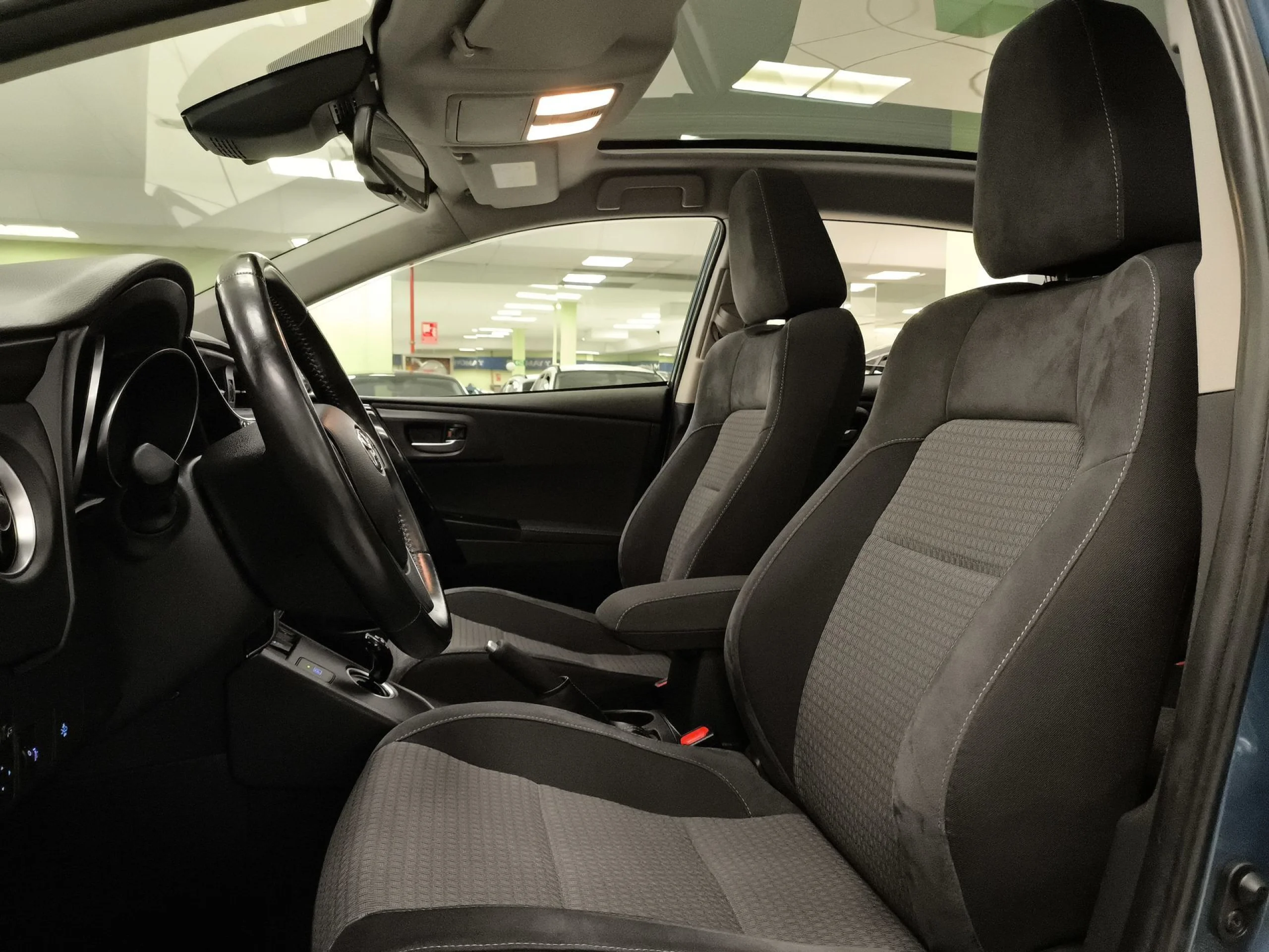 Toyota Auris 140H Hybrid Feel! Edition 100 kW (136 CV) - Foto 11