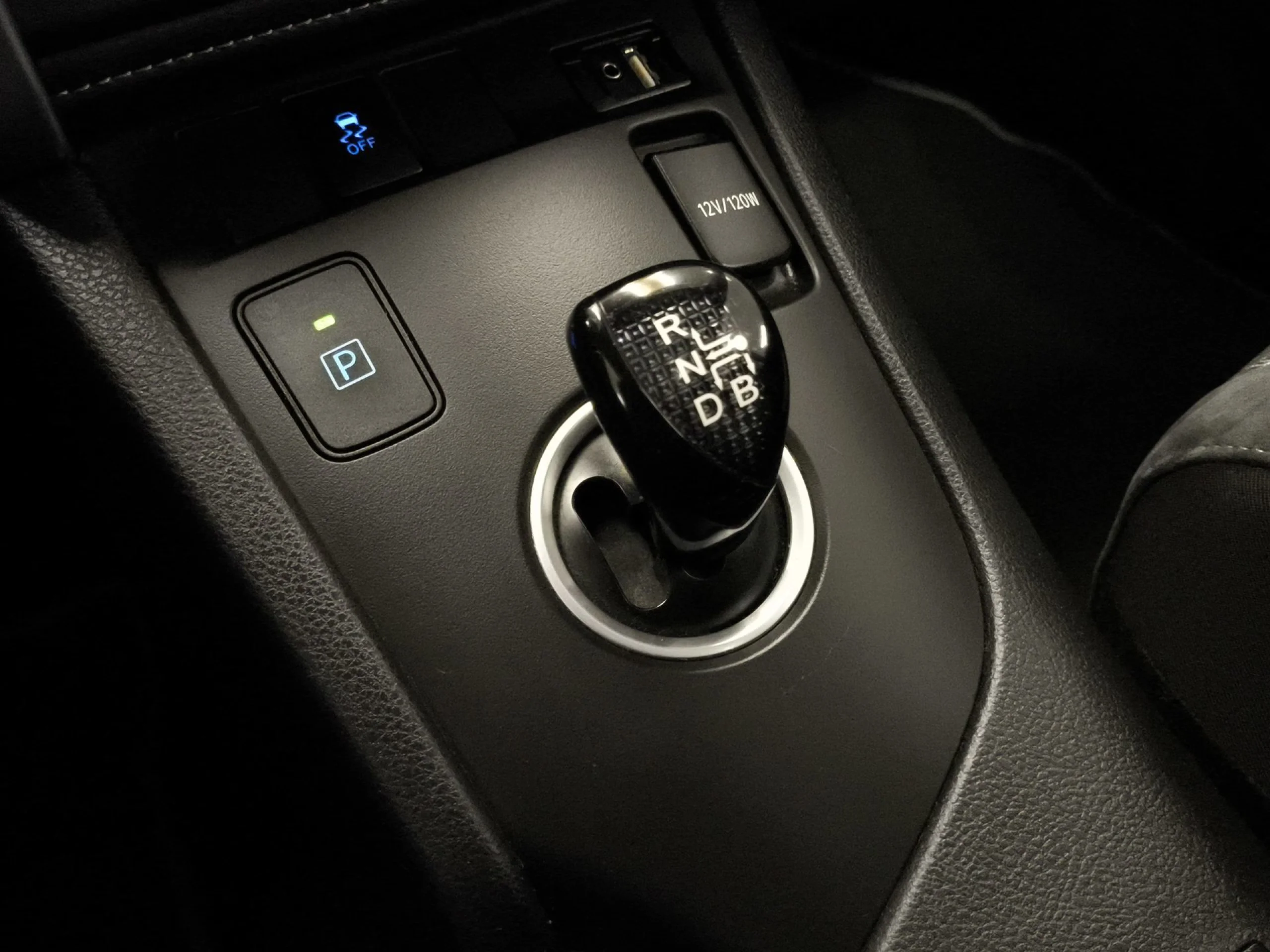 Toyota Auris 140H Hybrid Feel! Edition 100 kW (136 CV) - Foto 21