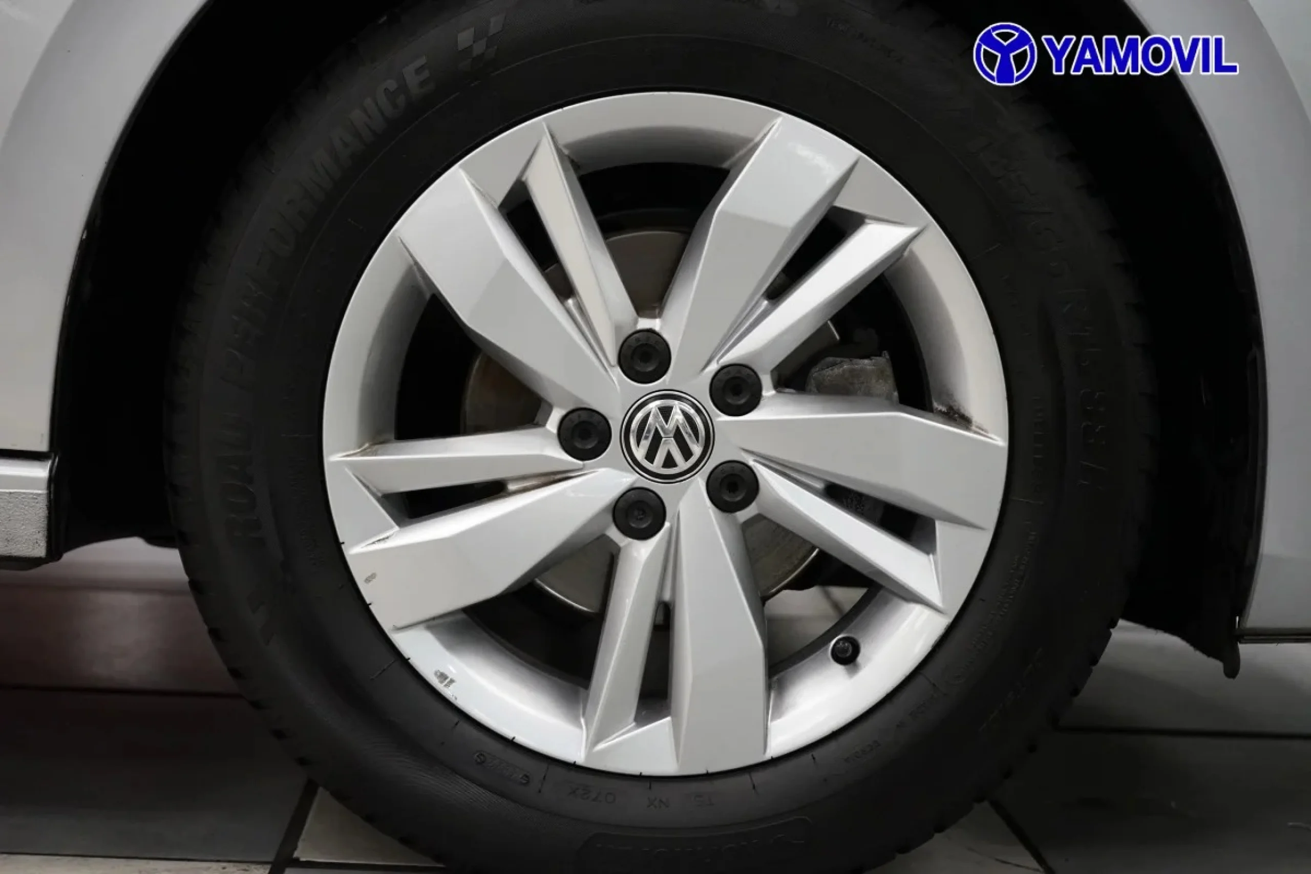 Volkswagen Polo Advance 1.0 TSI 70 kW (95 CV) - Foto 9
