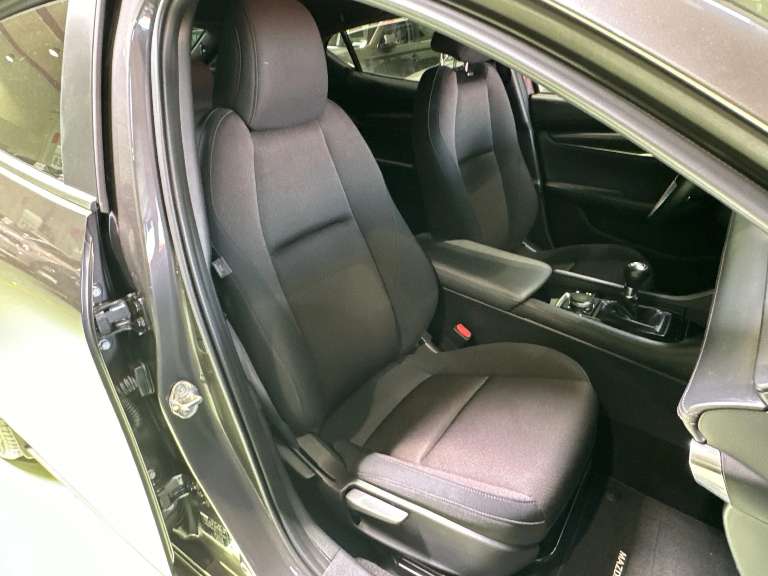 Mazda Mazda 3 2.0 e-Skyactiv-G Evolution 89 kW (122 CV) - Foto 21