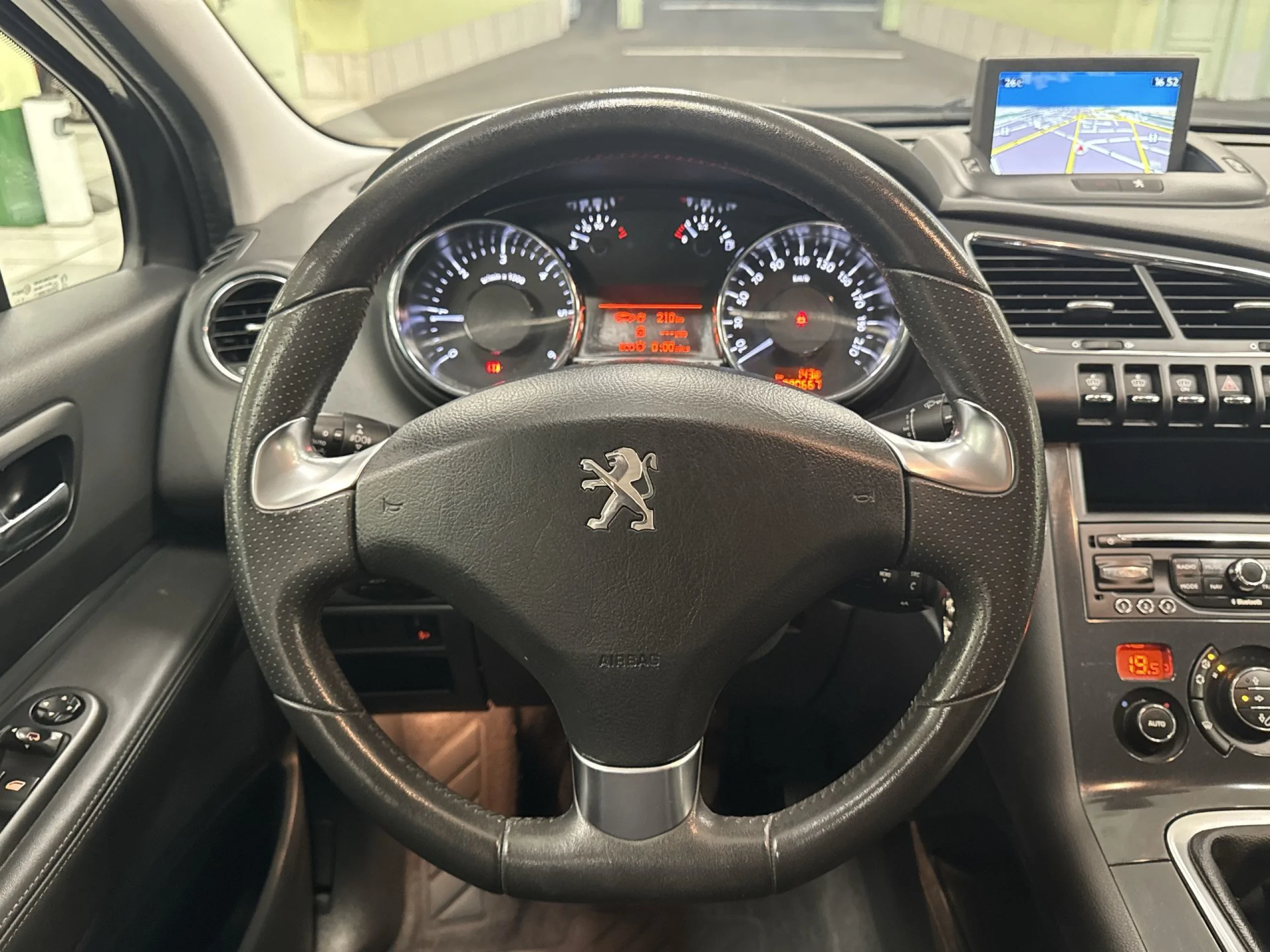 Peugeot 3008 1.6 BlueHDi FAP Allure 88 kW (120 CV) - Foto 14