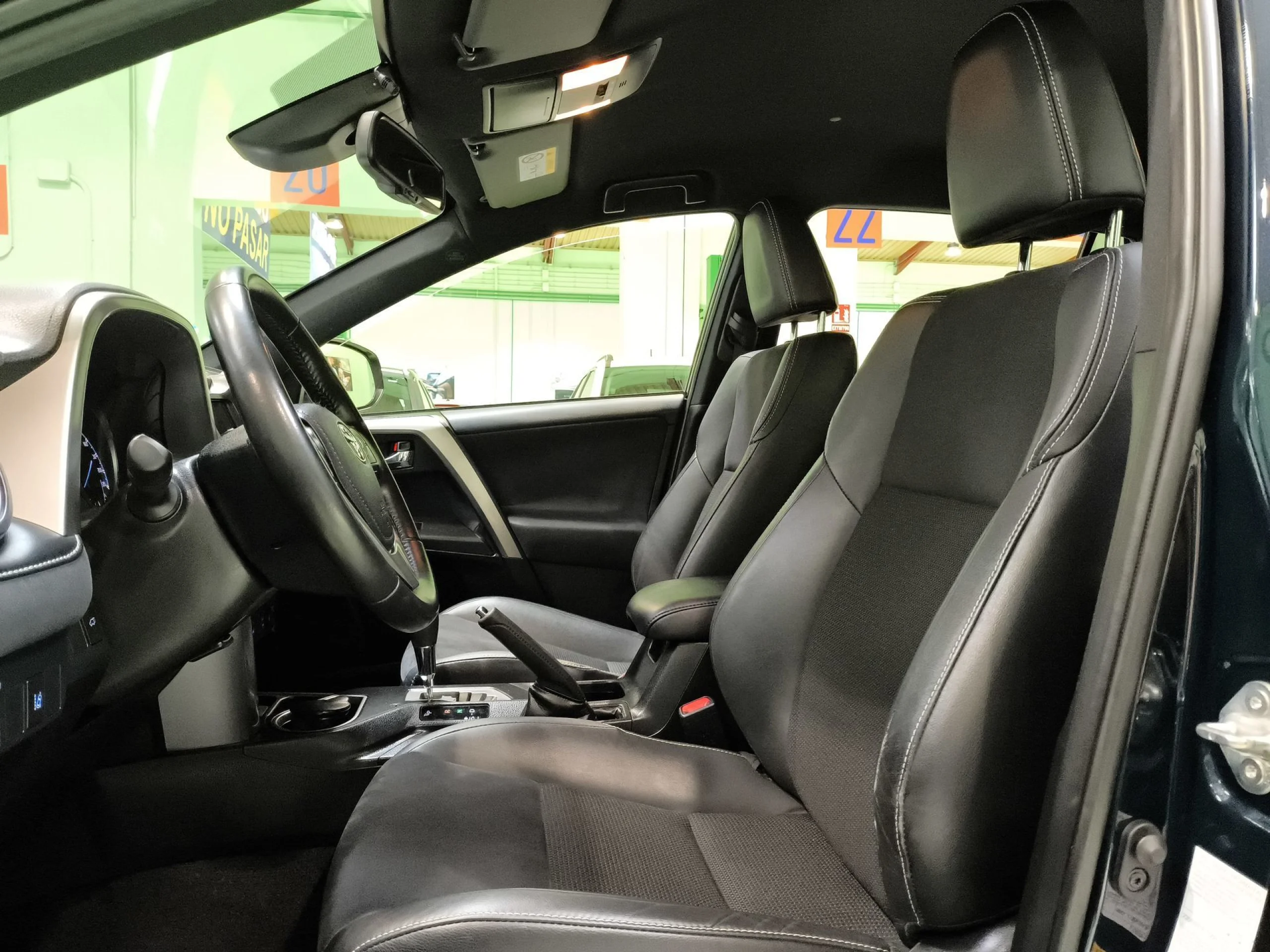 Toyota Rav4 2.5l hybrid Feel! 2WD 145 kW (197 CV) - Foto 11