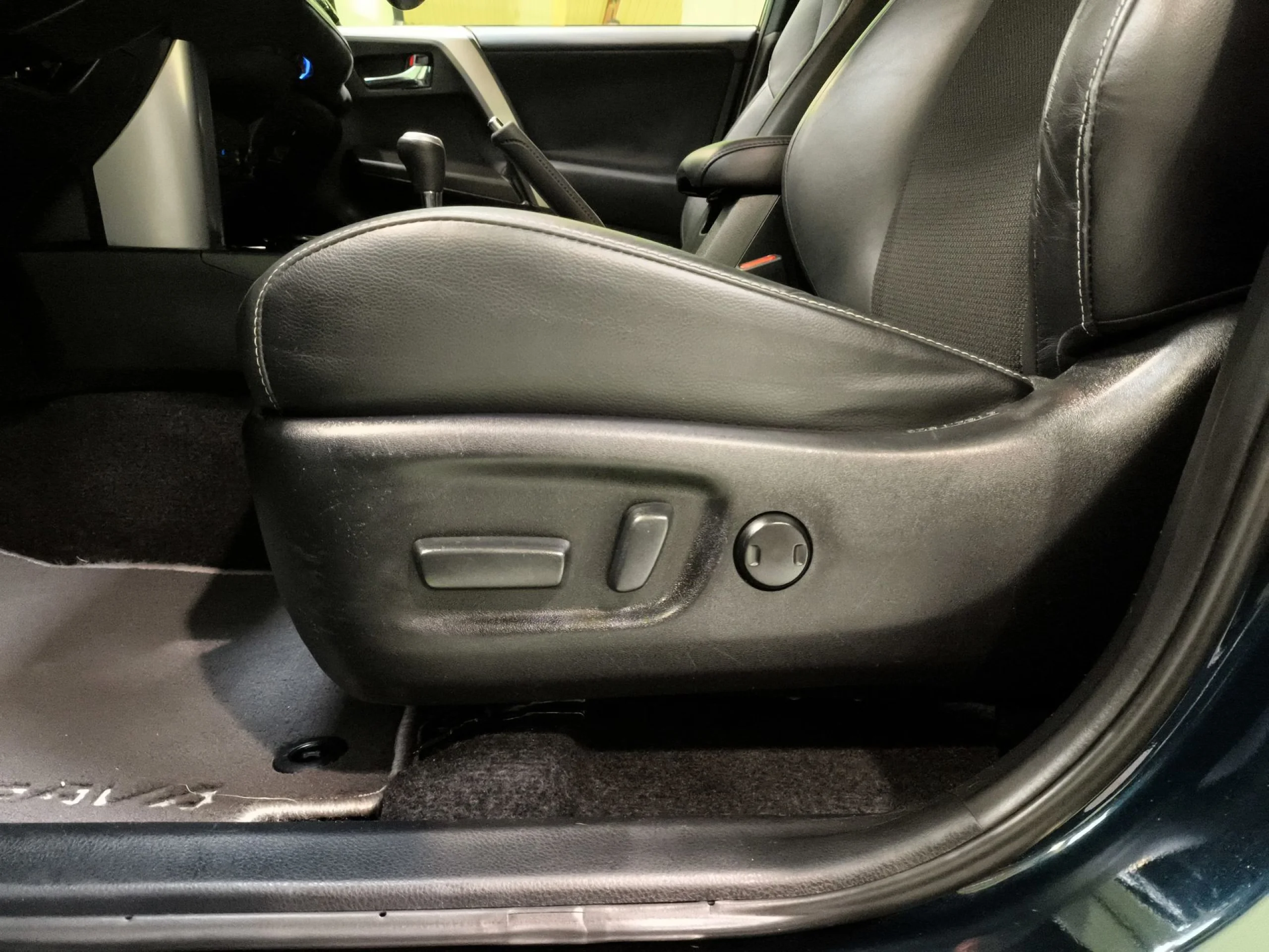 Toyota Rav4 2.5l hybrid Feel! 2WD 145 kW (197 CV) - Foto 12