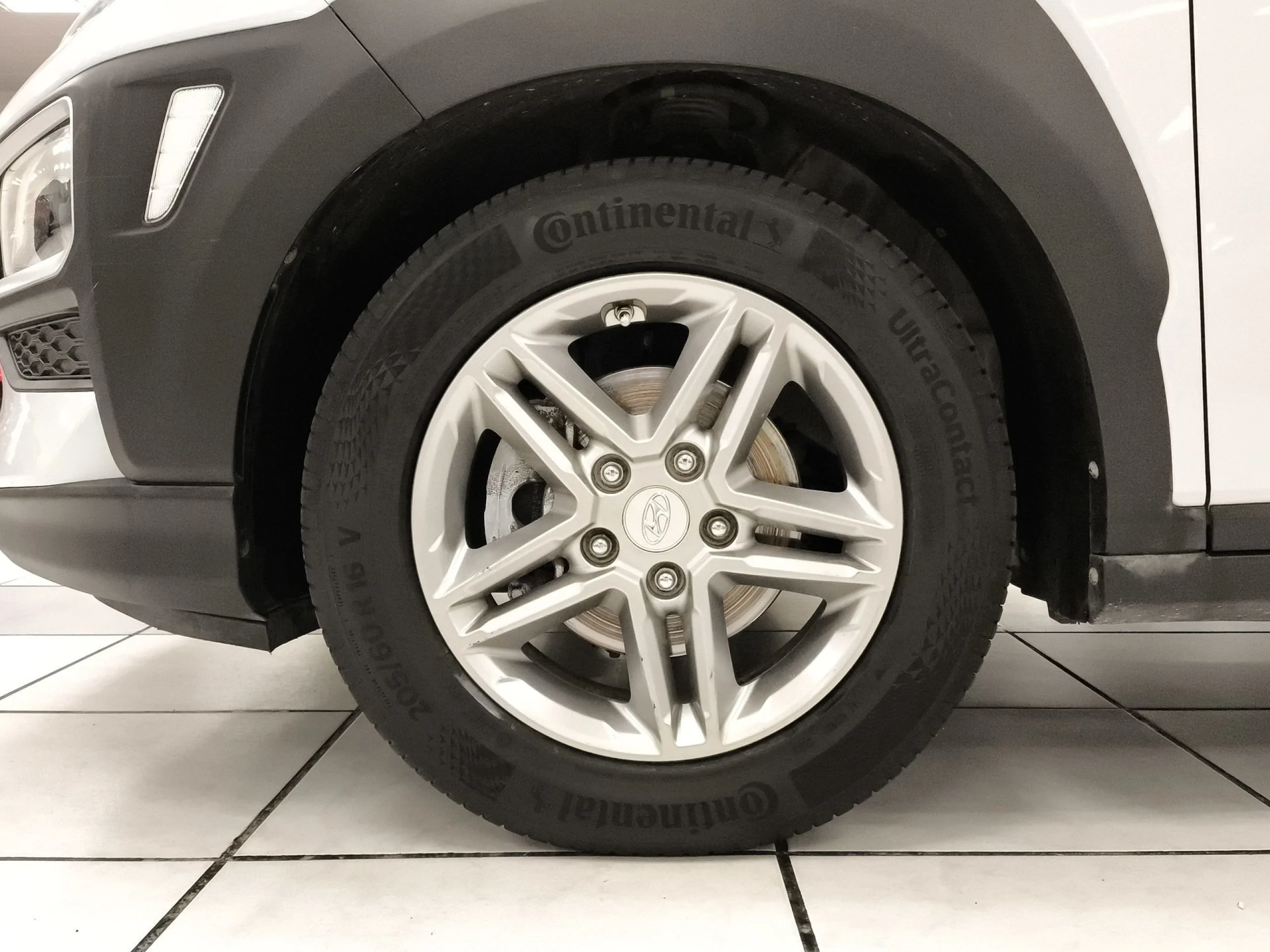 Hyundai Kona 1.0 TGDI Klass 4x2 88 kW (120 CV) - Foto 7