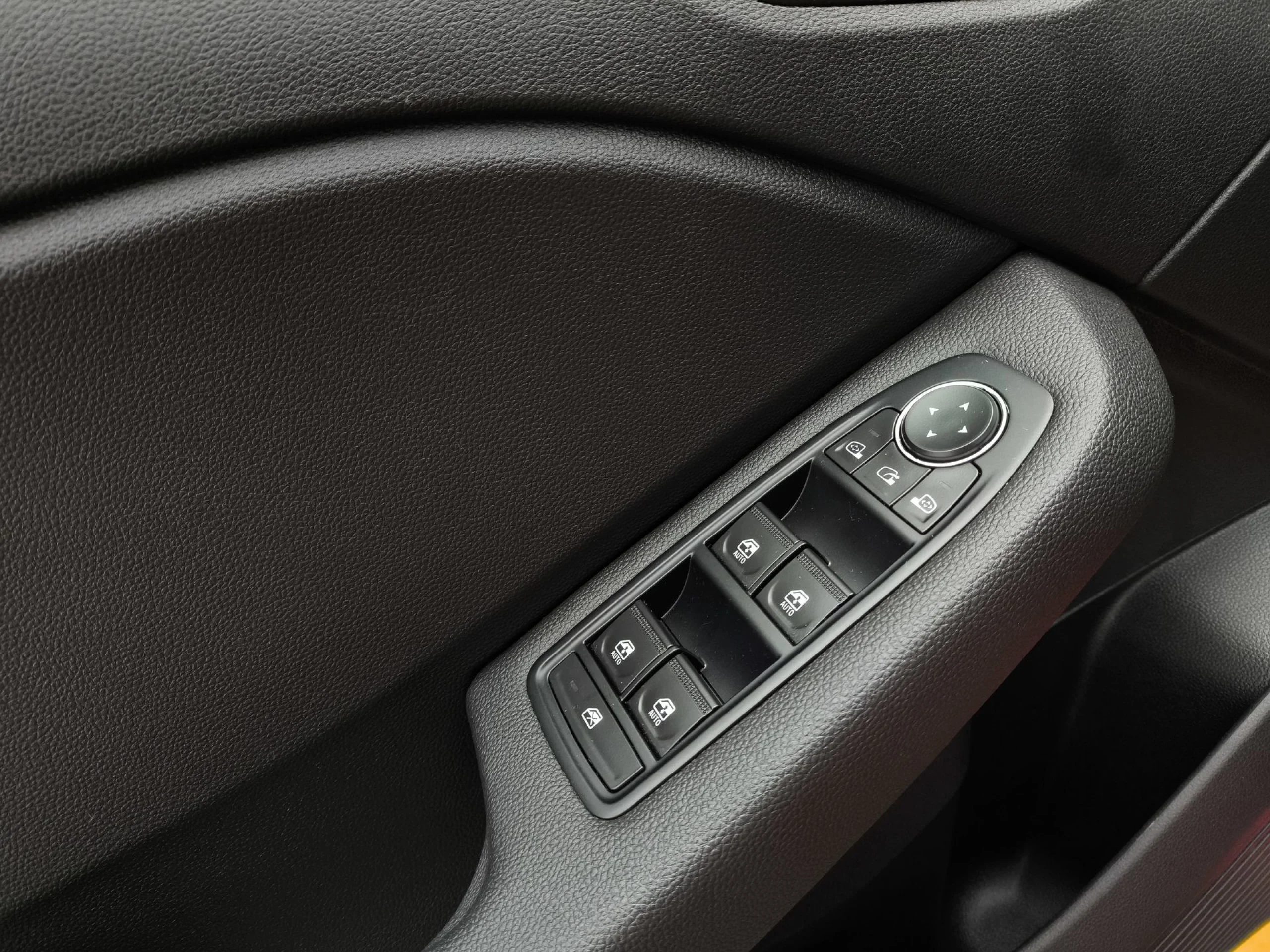 Renault Clio Intens TCe 66 kW (90 CV) - Foto 10