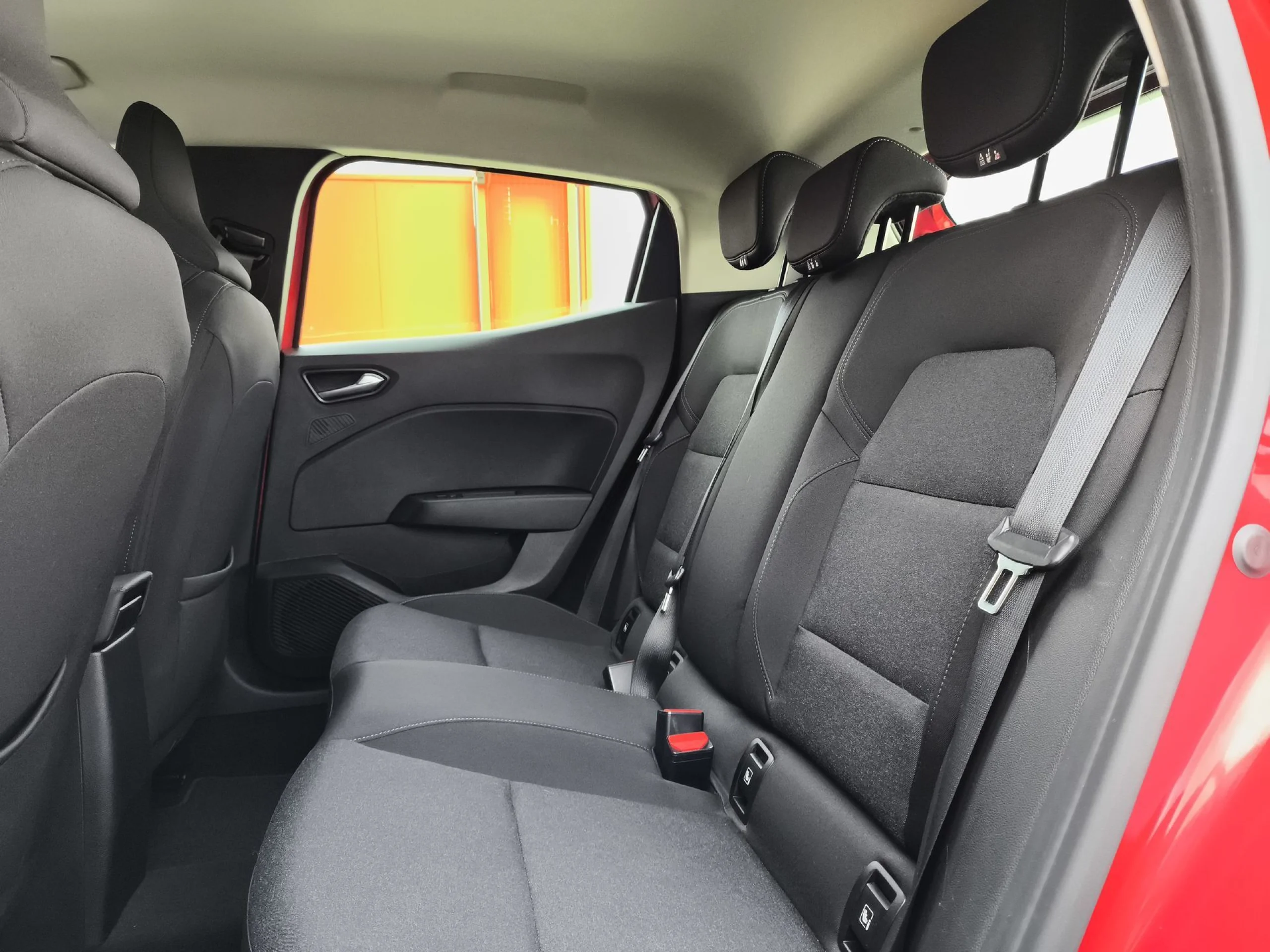 Renault Clio Intens TCe 66 kW (90 CV) - Foto 20