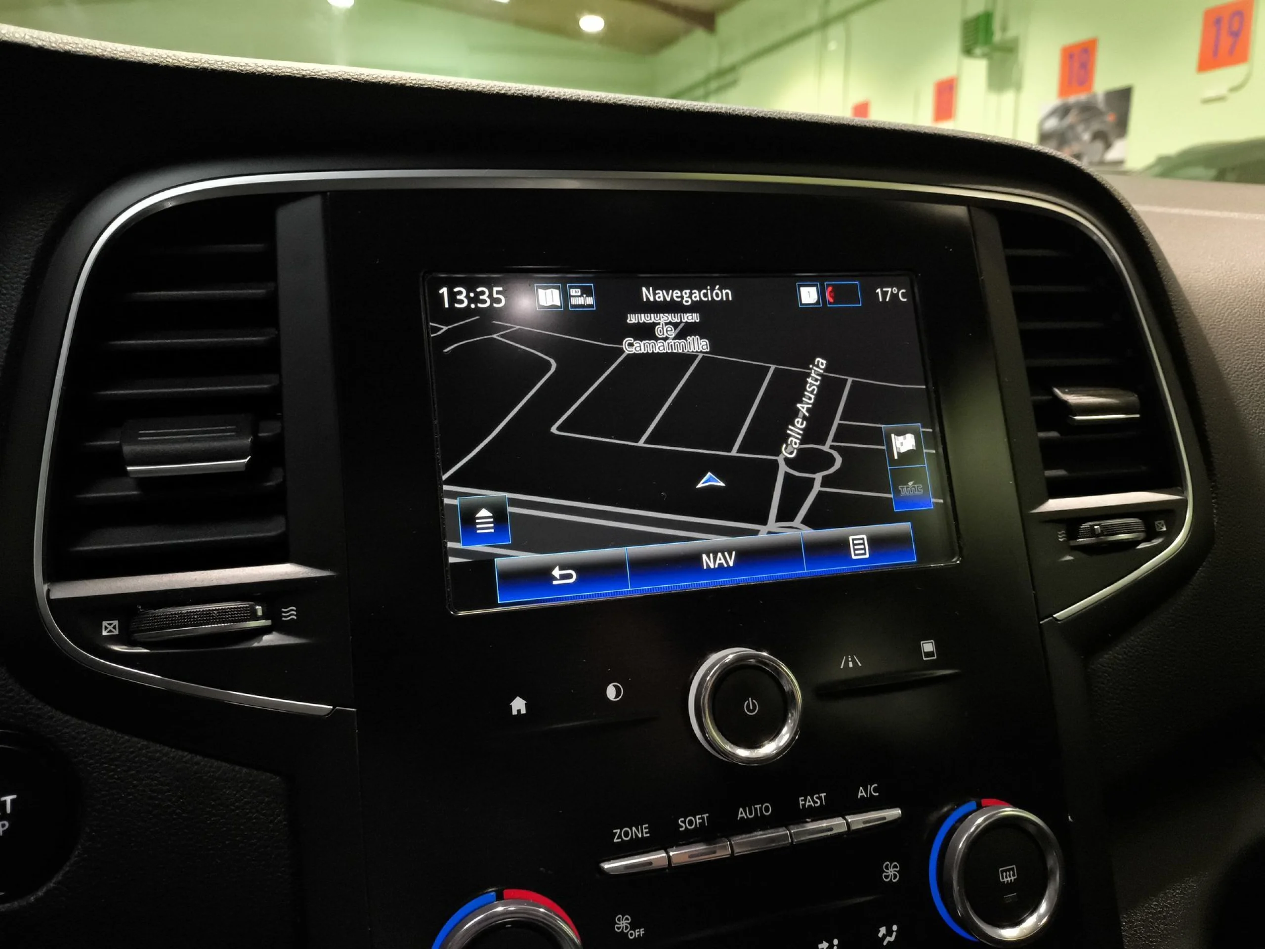 Renault Megane Zen TCe 103 kW (140 CV) GPF - Foto 16