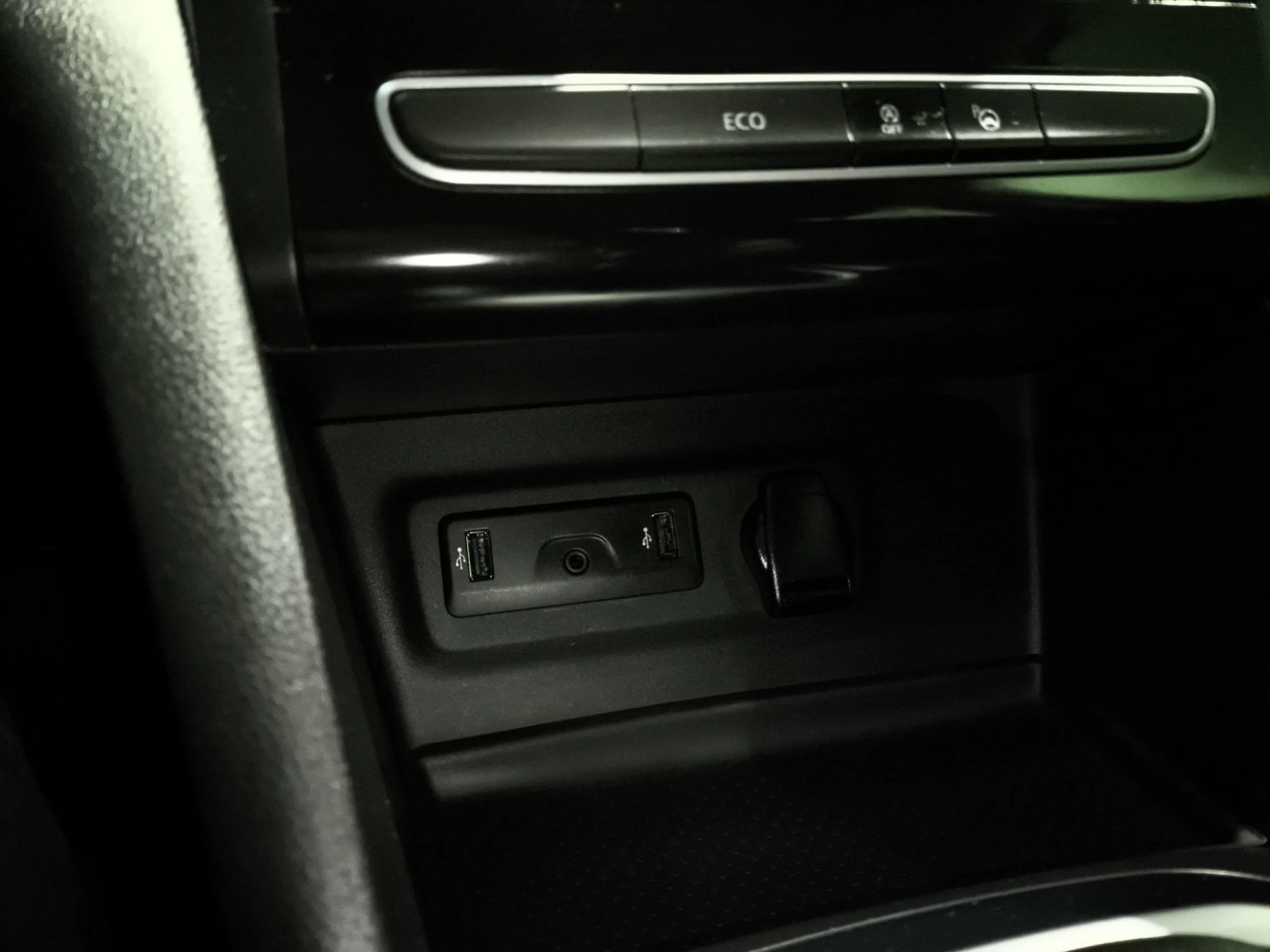 Renault Megane Zen TCe 103 kW (140 CV) GPF - Foto 20