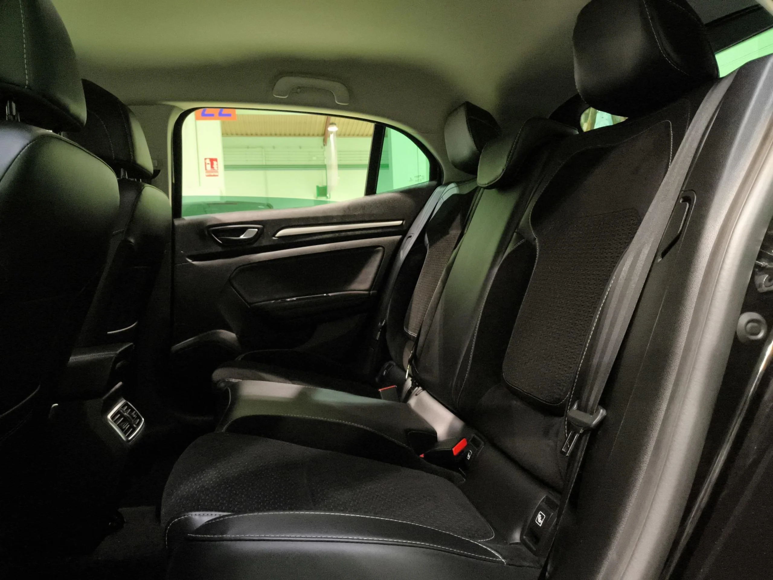 Renault Megane Zen TCe 103 kW (140 CV) GPF - Foto 21