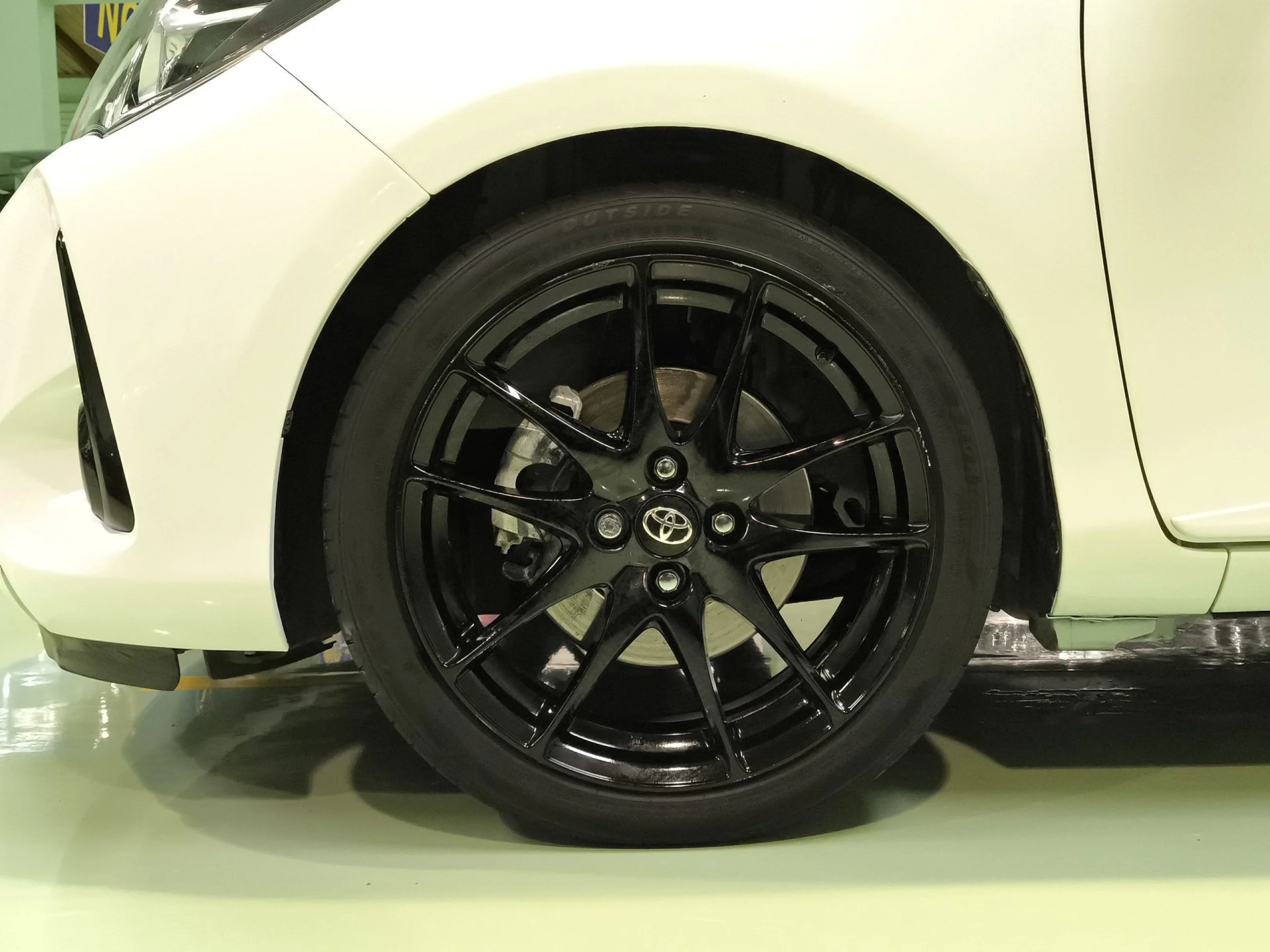Toyota Yaris 1.5 Hybrid GR-Sport 74 kW (100 CV) - Foto 7