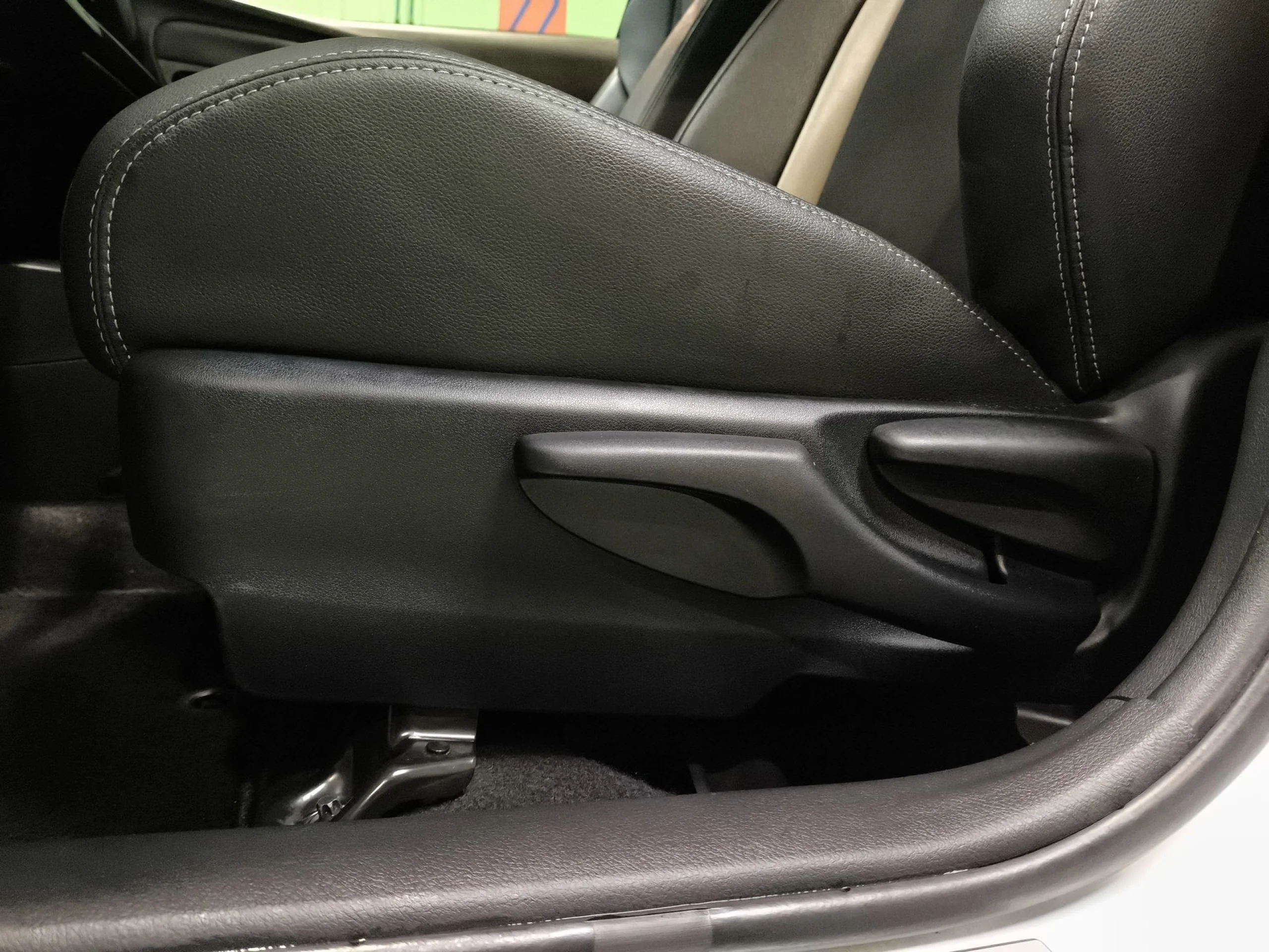 Toyota Yaris 1.5 Hybrid GR-Sport 74 kW (100 CV) - Foto 9