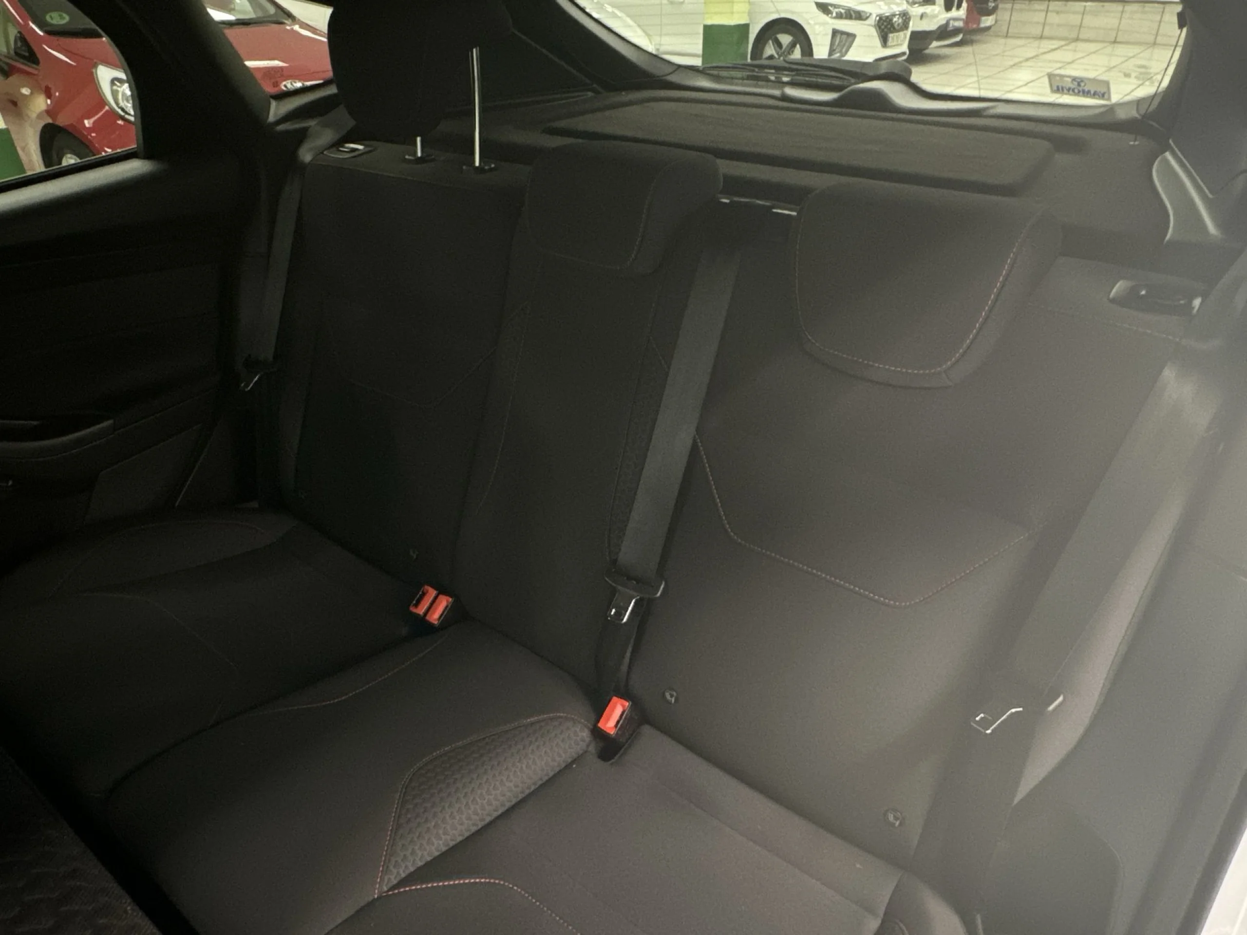 Ford Focus 1.0 Ecoboost SANDS ST-Line Auto 92 kW (125 CV) - Foto 19