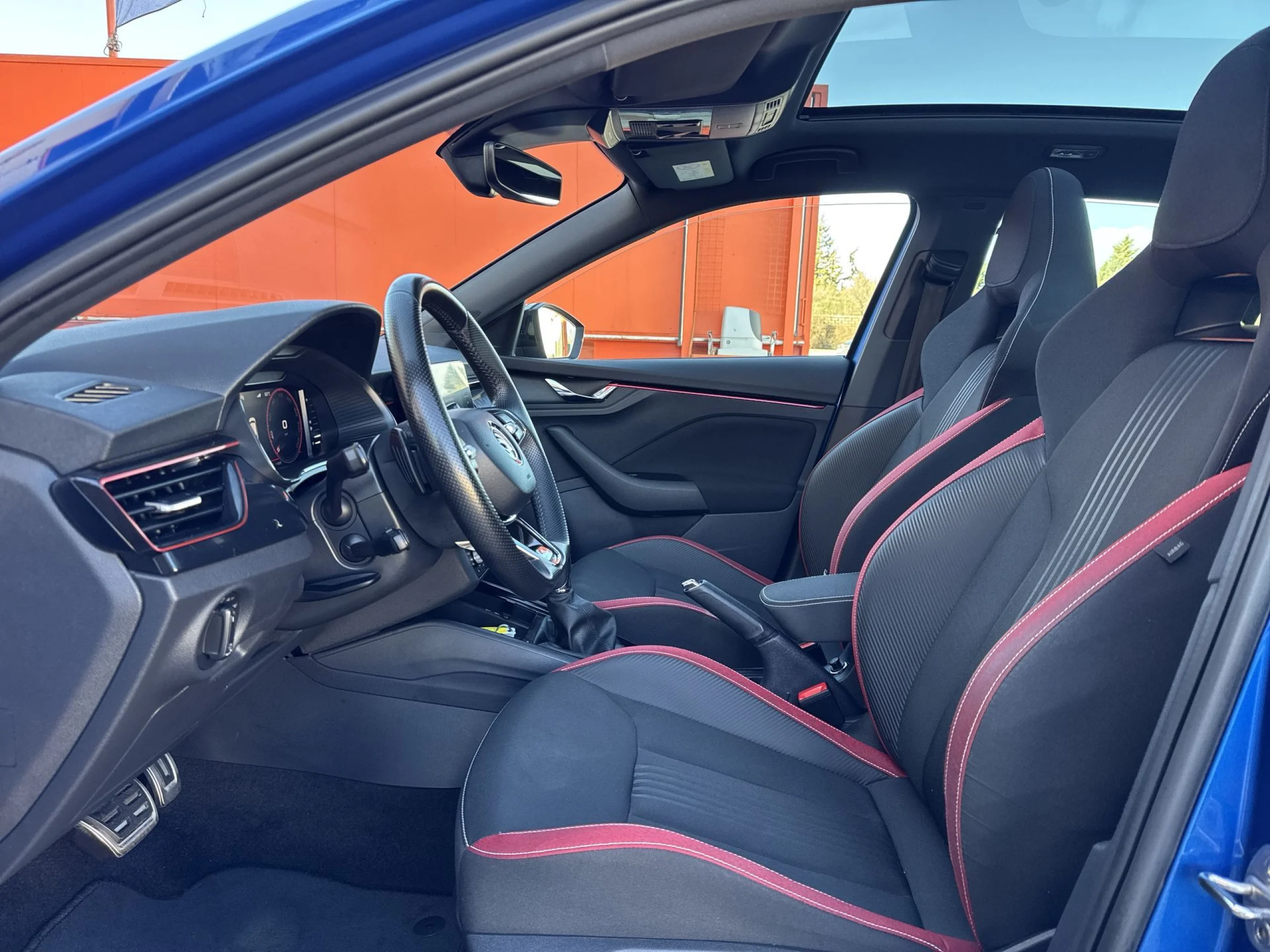 Skoda Scala 1.5 TSI Montecarlo DSG 110 kW (150 CV) - Foto 8