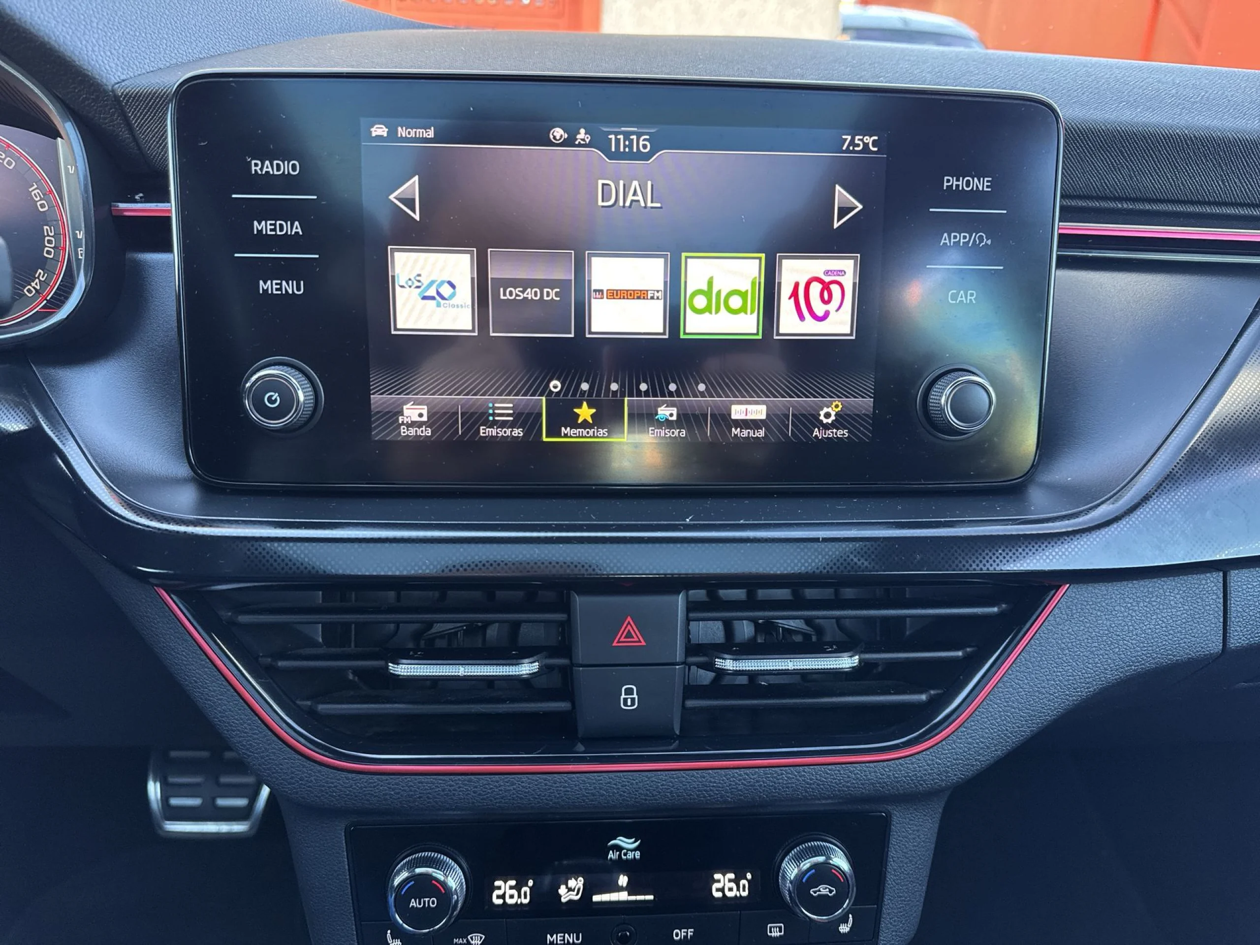 Skoda Scala 1.5 TSI Montecarlo DSG 110 kW (150 CV) - Foto 16