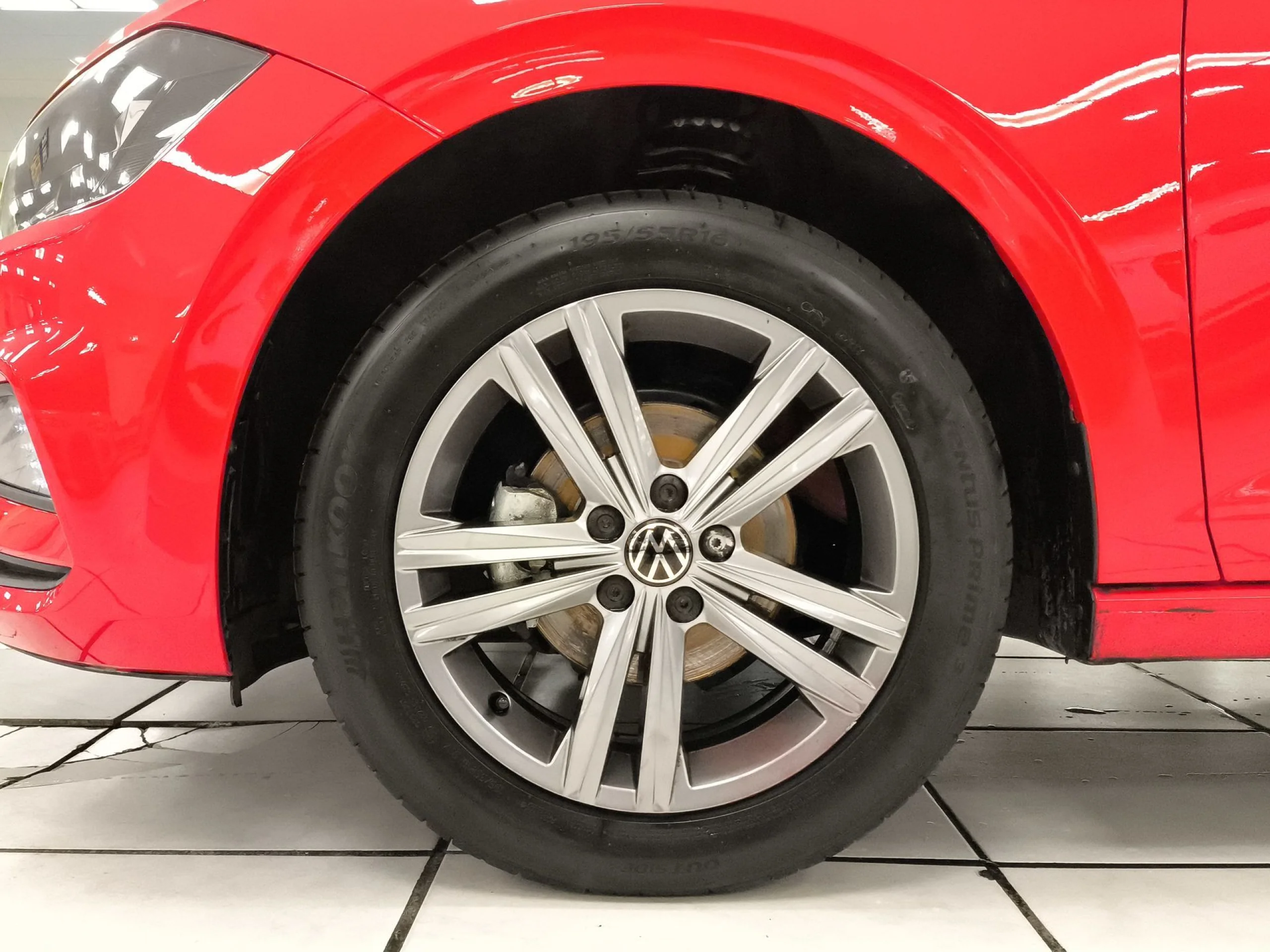 Volkswagen Polo United 1.0 TSI 70 kW (95 CV) - Foto 7