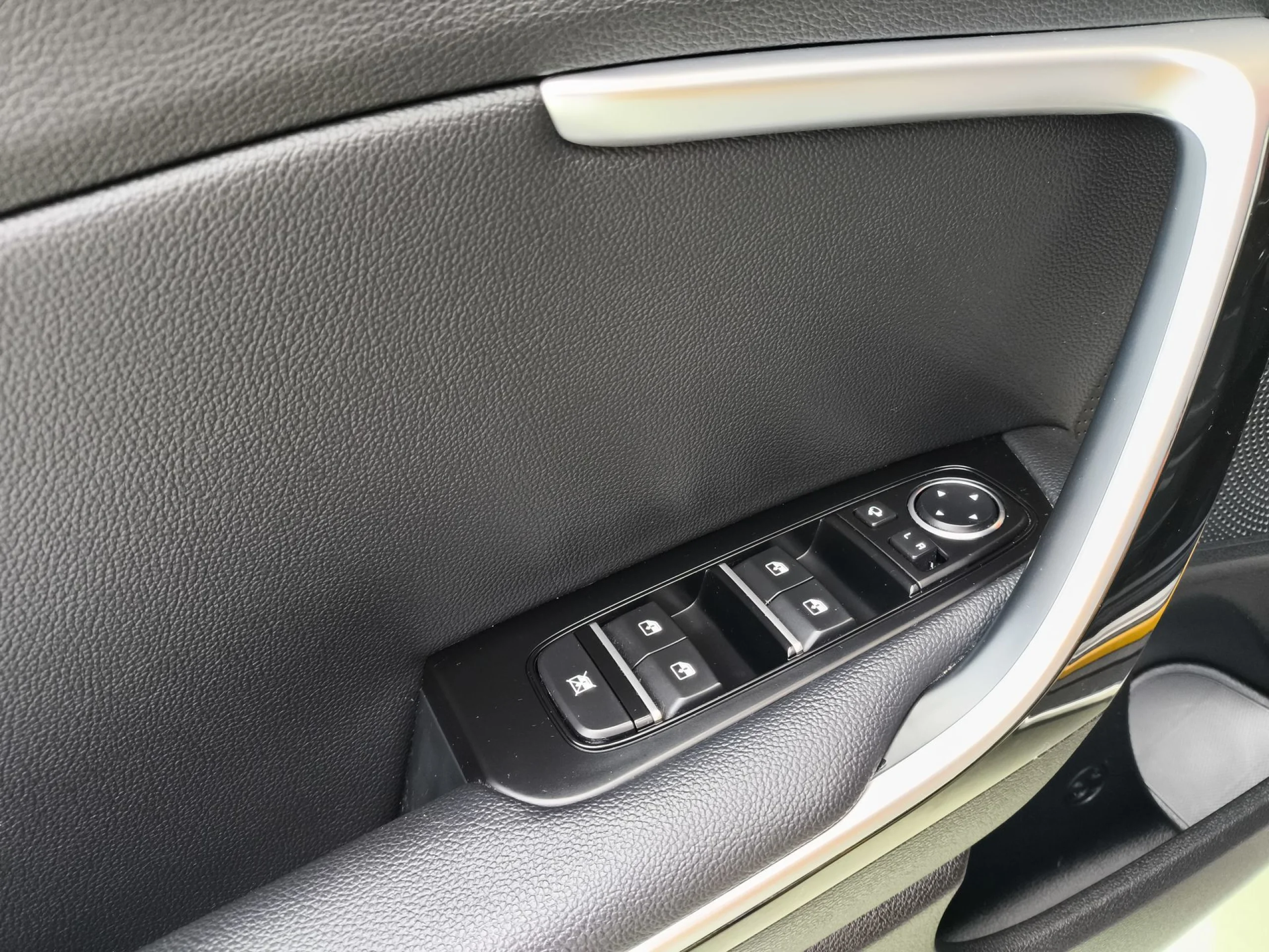 Kia Xceed 1.4 T-GDi Emotion 103 kW (140 CV) - Foto 10