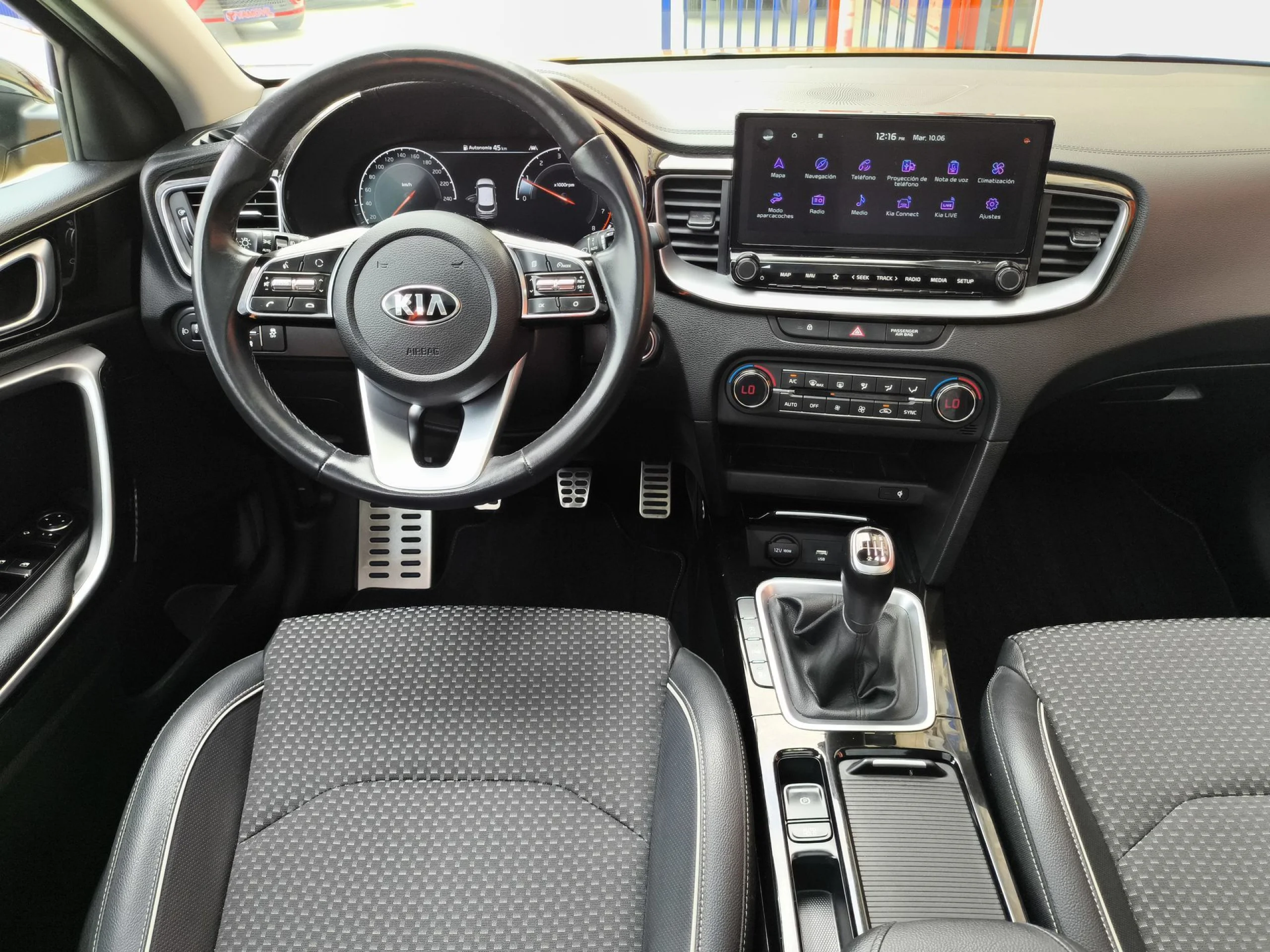 Kia Xceed 1.4 T-GDi Emotion 103 kW (140 CV) - Foto 11