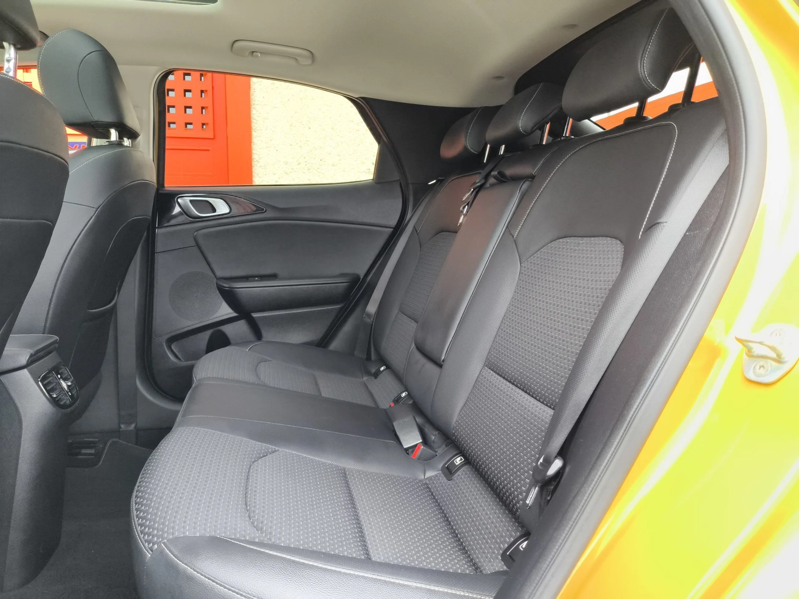 Kia Xceed 1.4 T-GDi Emotion 103 kW (140 CV) - Foto 27
