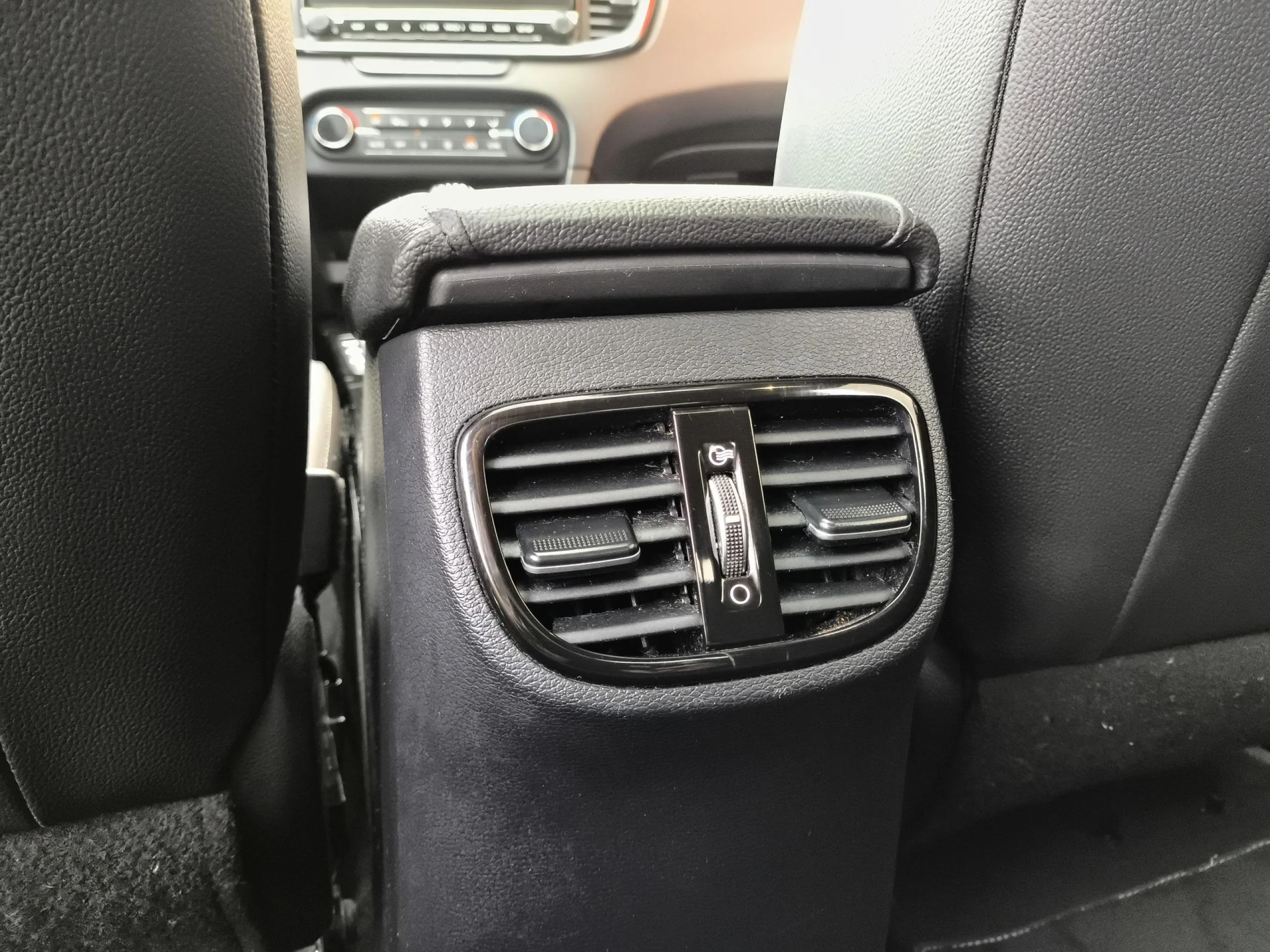 Kia Xceed 1.4 T-GDi Emotion 103 kW (140 CV) - Foto 29