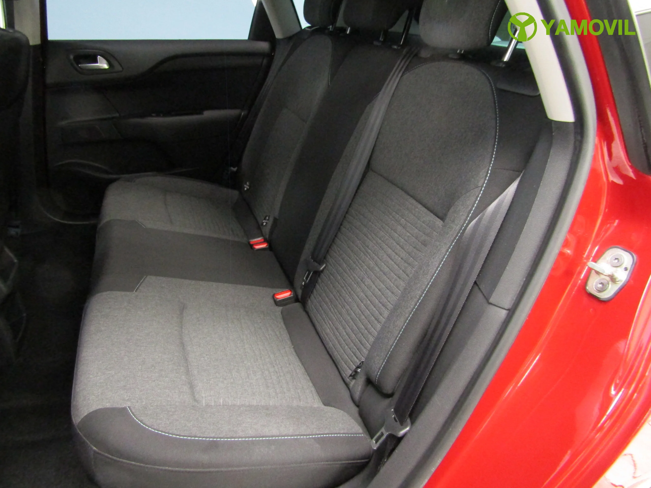 Citroen C4 1.2 PURETECH 130CV FEEL EDITION - Foto 17
