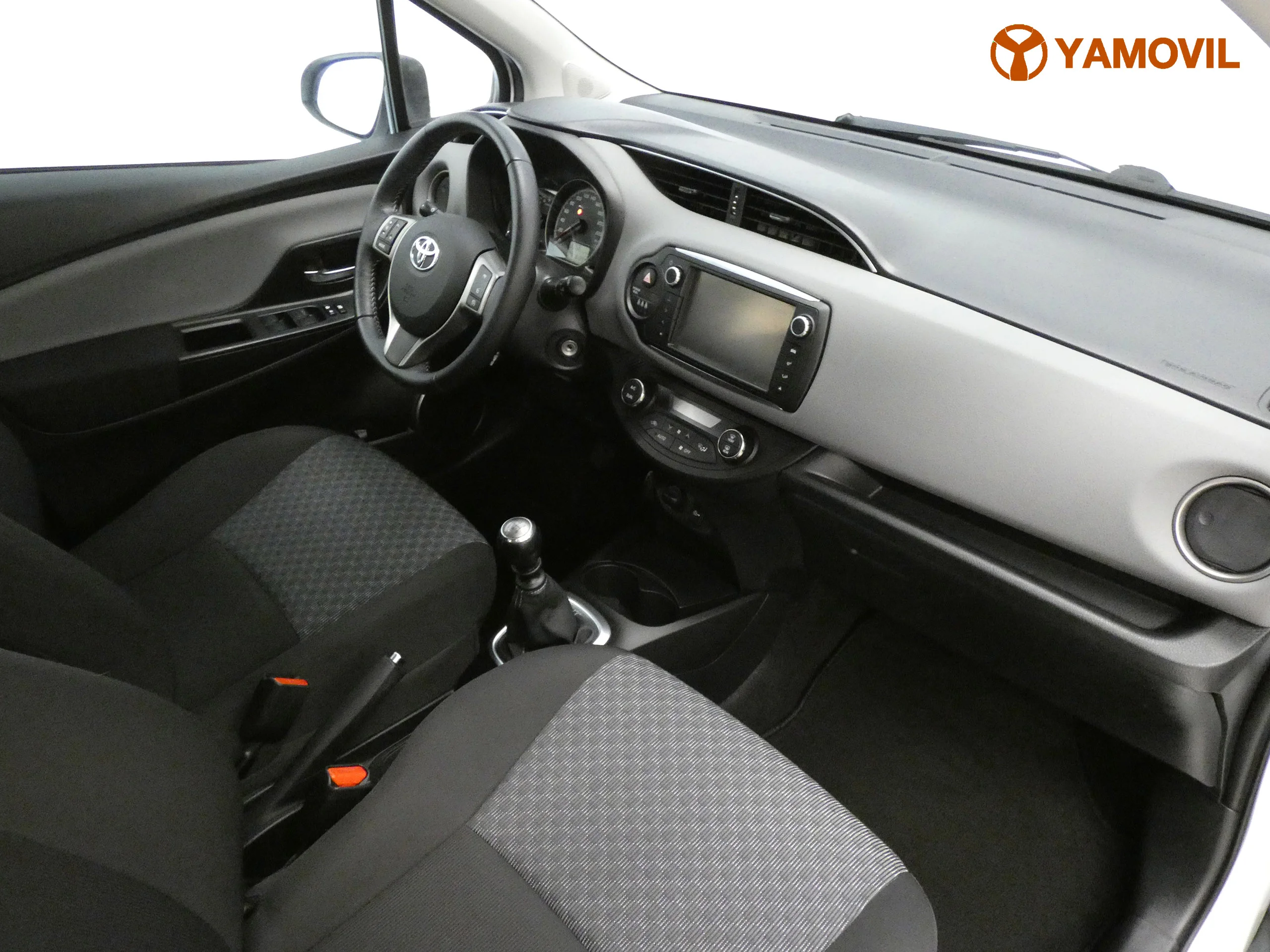 Toyota Yaris 1.3 ACTIVE - Foto 14