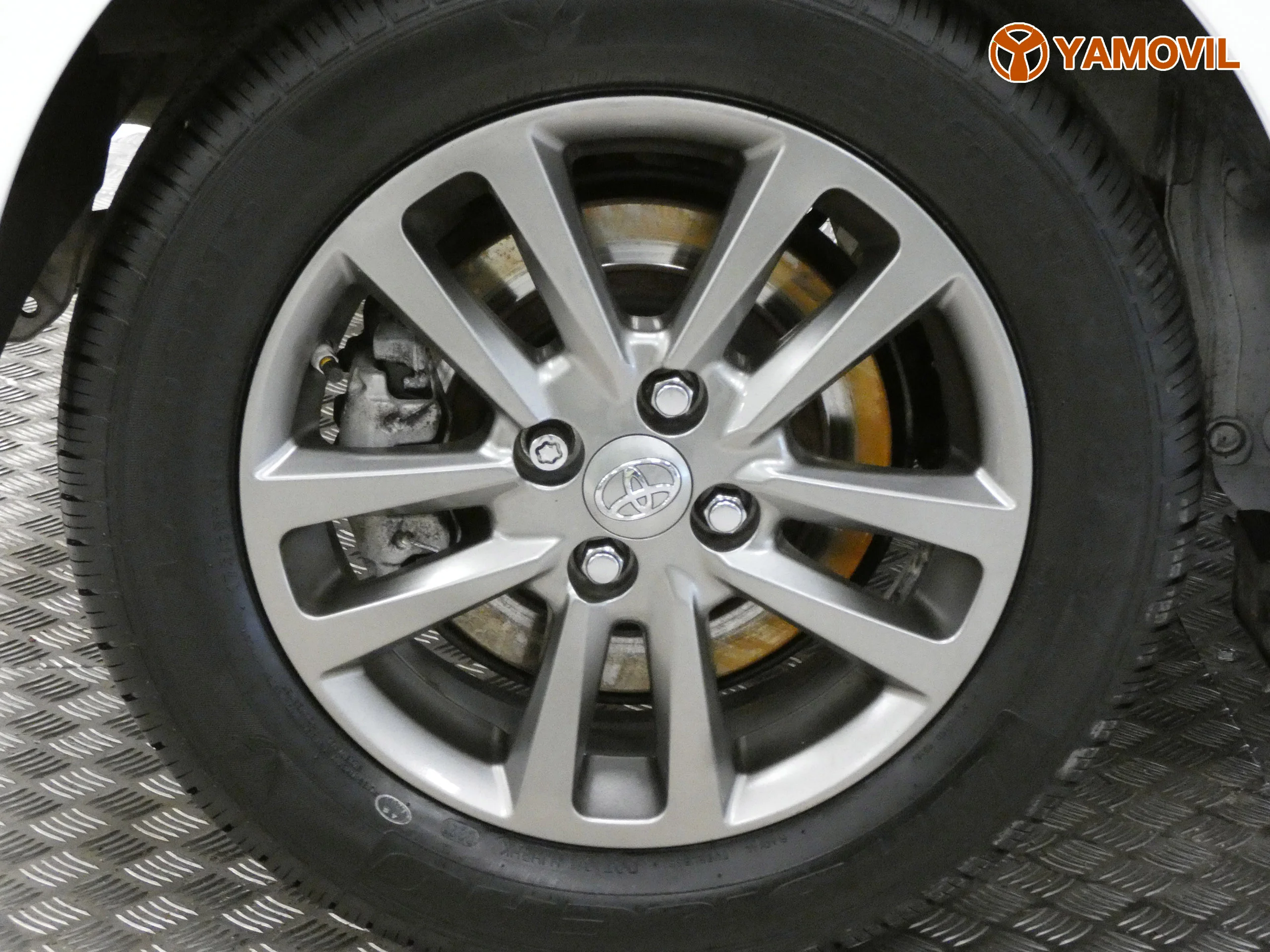 Toyota Yaris 1.3 ACTIVE - Foto 12