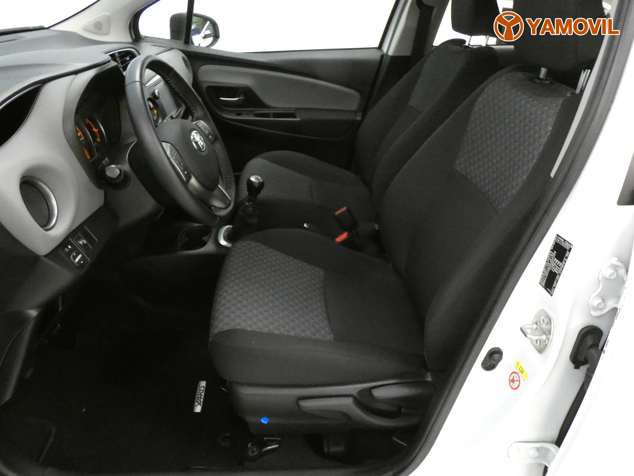 Toyota Yaris 1.3 ACTIVE - Foto 18