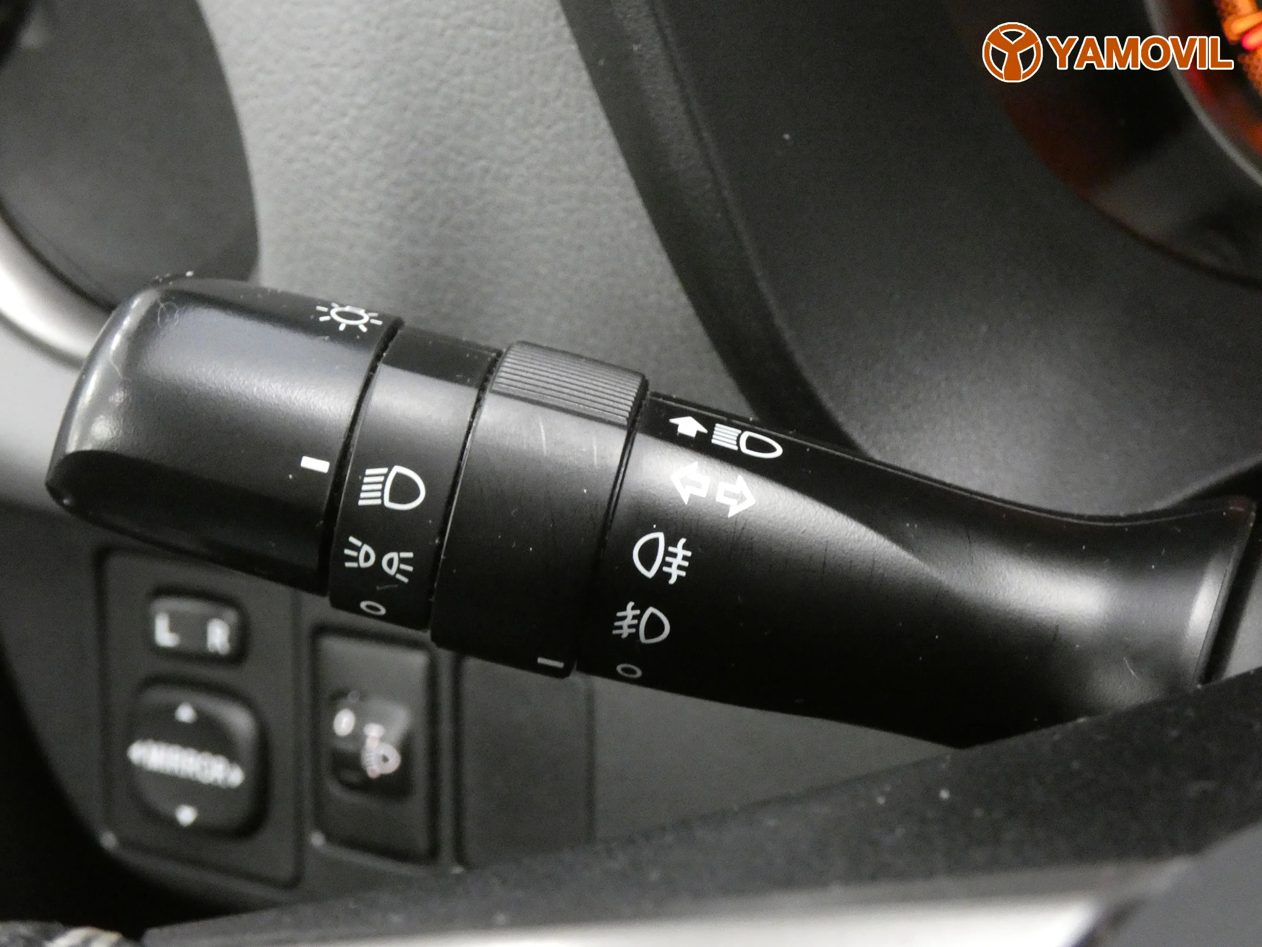 Toyota Yaris 1.3 ACTIVE - Foto 29