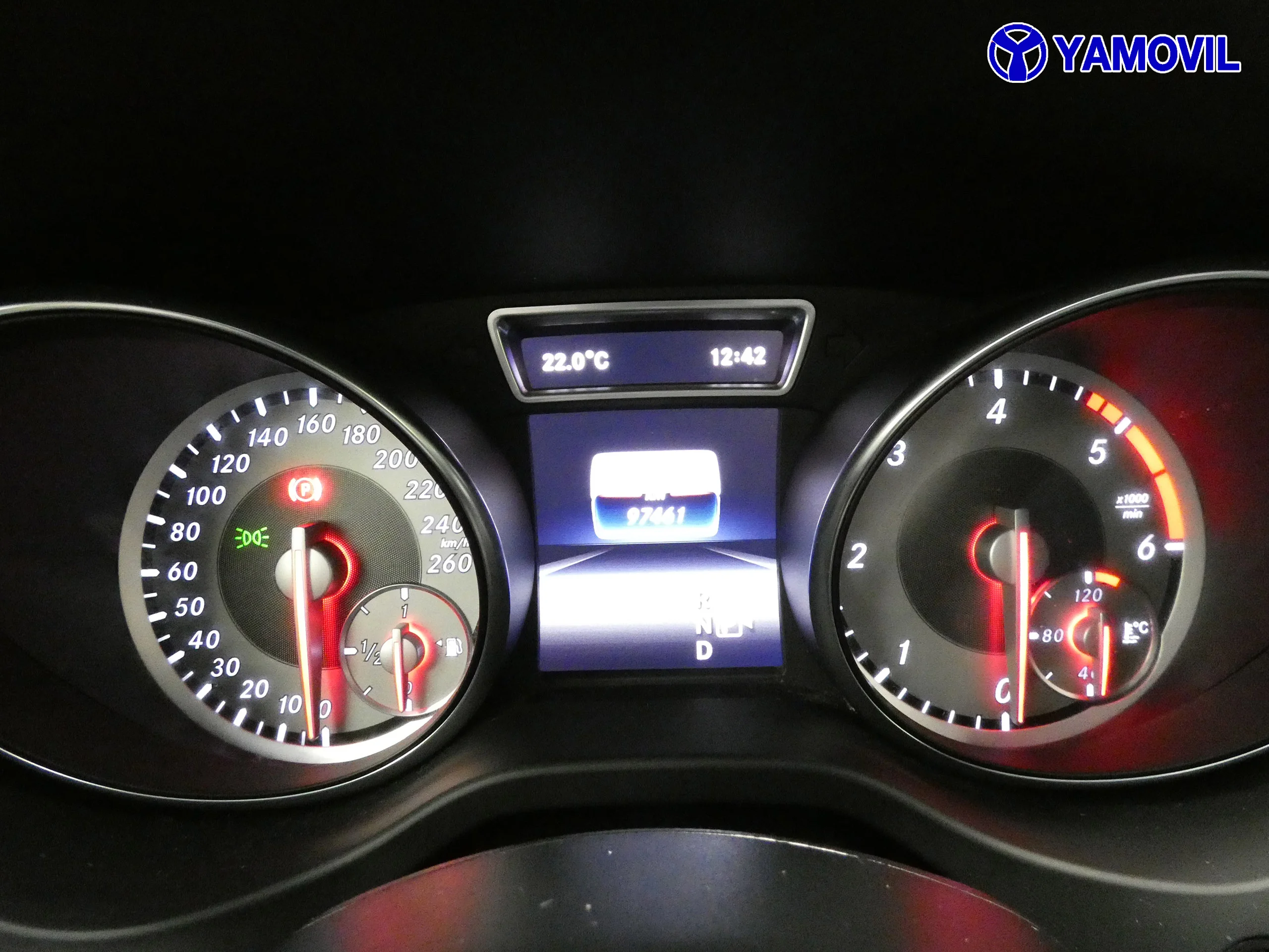 Mercedes-Benz GLA 200 GLA 200D AMG LINE  - Foto 21
