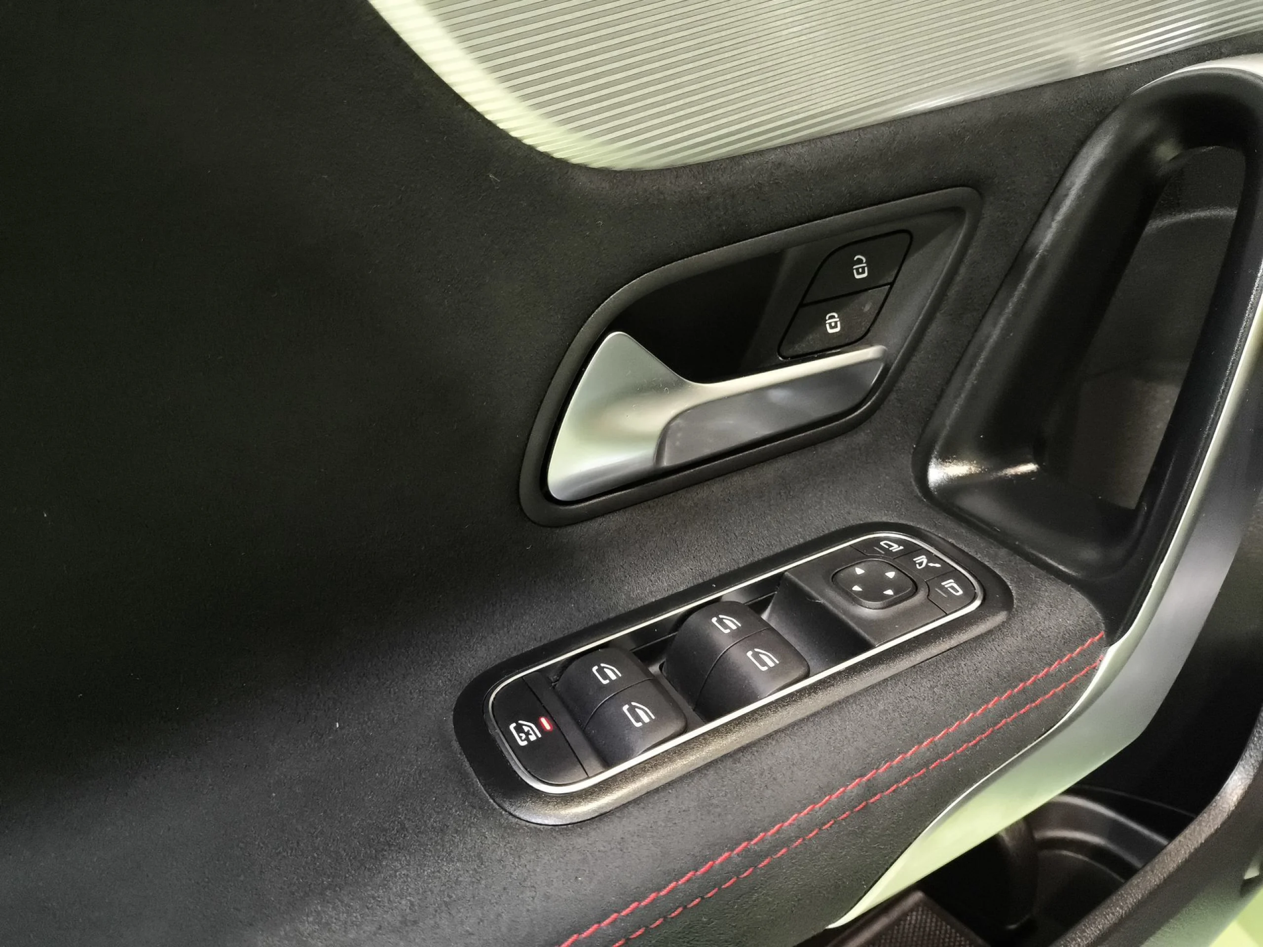 Mercedes-Benz Clase A 250 4Matic 165 kW (224 CV) - Foto 13