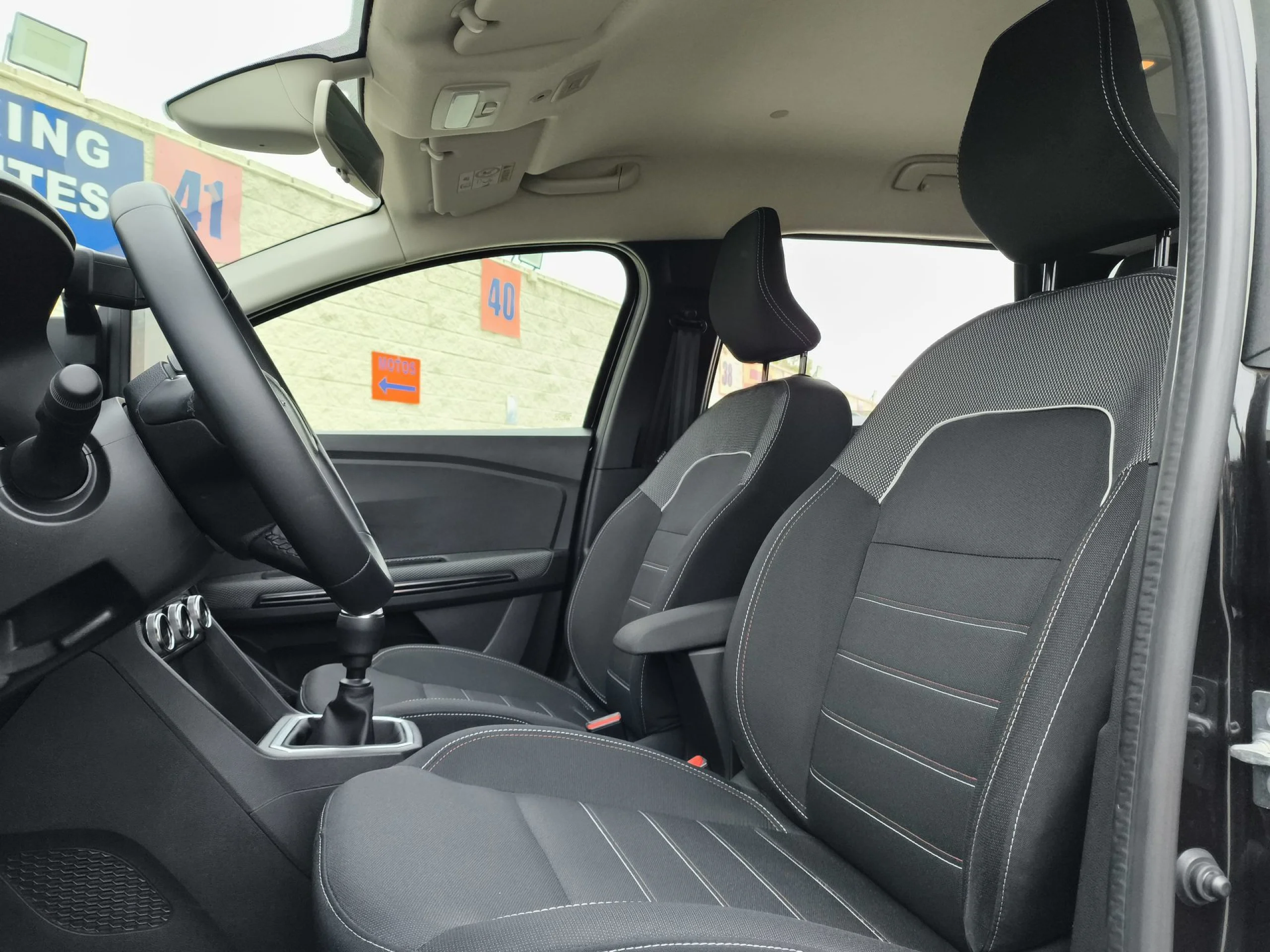 Dacia Jogger Serie Limitada Extreme Go TCe 81 kW (110 CV) 5 Plazas - Foto 8