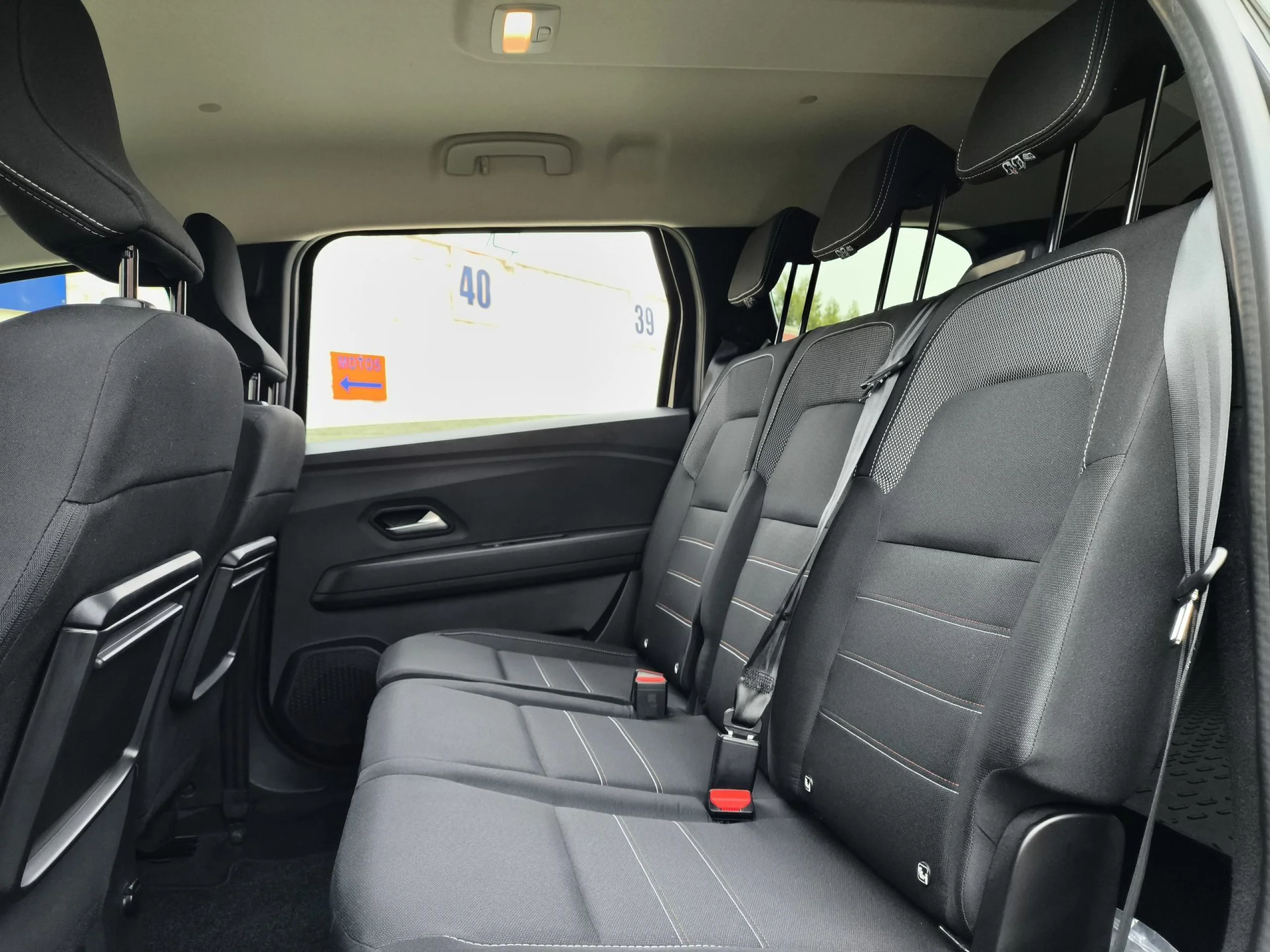 Dacia Jogger Serie Limitada Extreme Go TCe 81 kW (110 CV) 5 Plazas - Foto 21