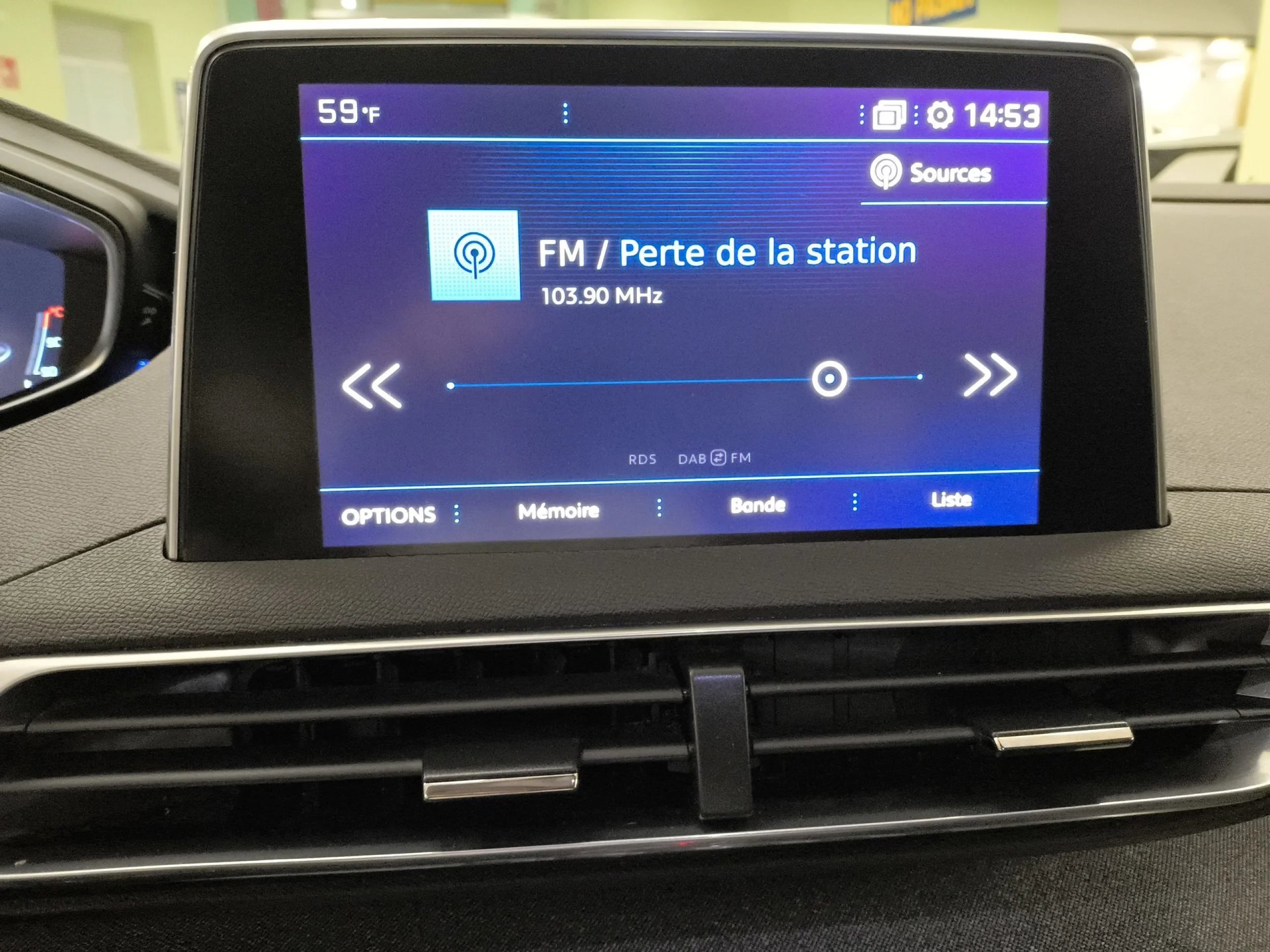 Peugeot 3008 PureTech 130 SANDS Allure EAT8 96 kW (130 CV) - Foto 14