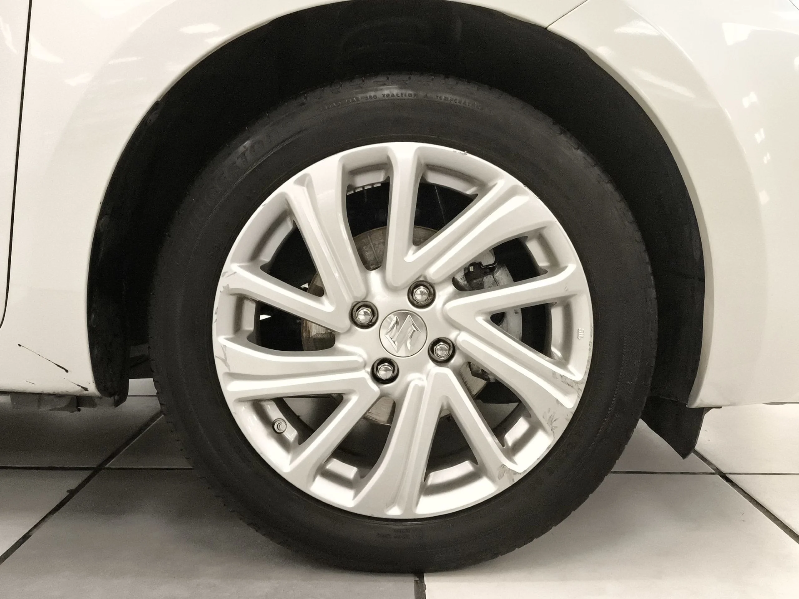 Suzuki Swift 1.2 GLE Mild Hybrid 61 kW (83 CV) - Foto 7