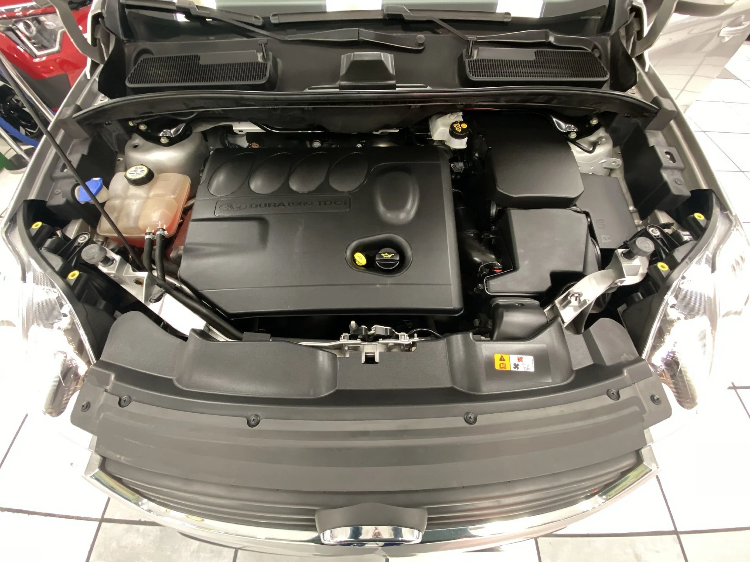 Ford Kuga 2.0 TDCI SANDS Trend 4x2 103 kW (140 CV) - Foto 20