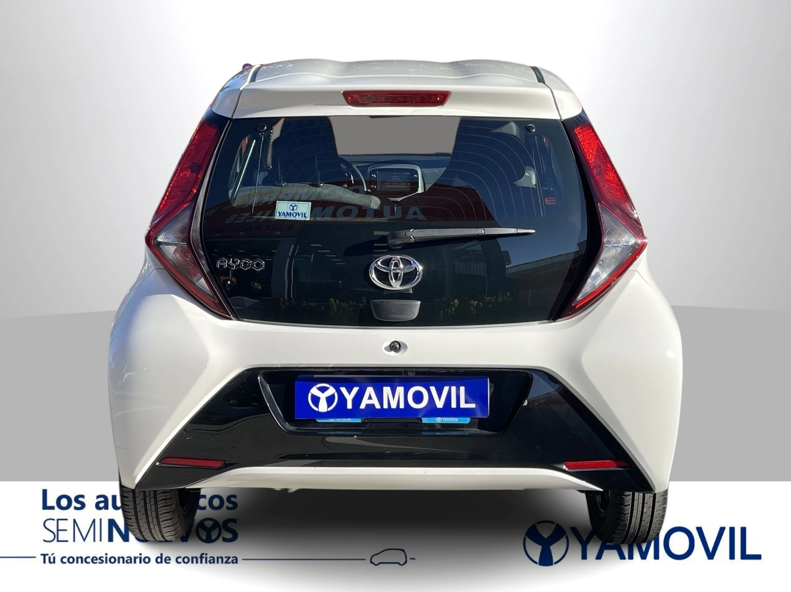 Toyota Aygo 1.0 70 x-play 53 kW (72 CV) - Foto 5