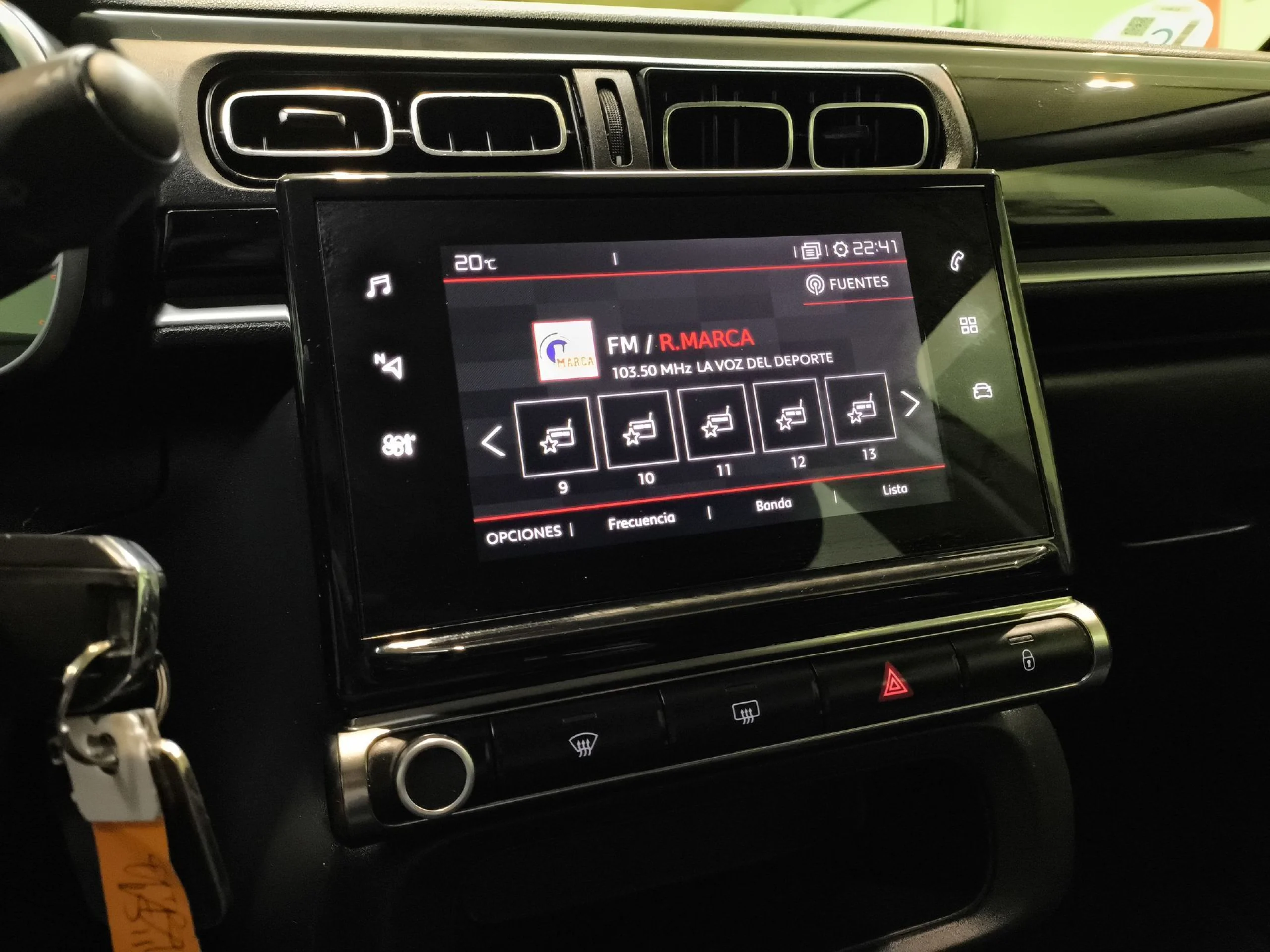 Citroen C3 PureTech 110 SANDS Feel Pack  81 kW (110 CV) - Foto 13