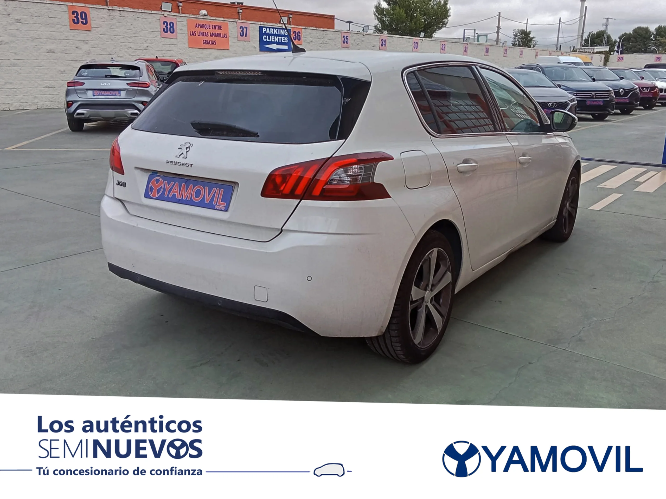 Peugeot 308 PureTech 130 Allure EAT8 96 kW (130 CV) - Foto 2